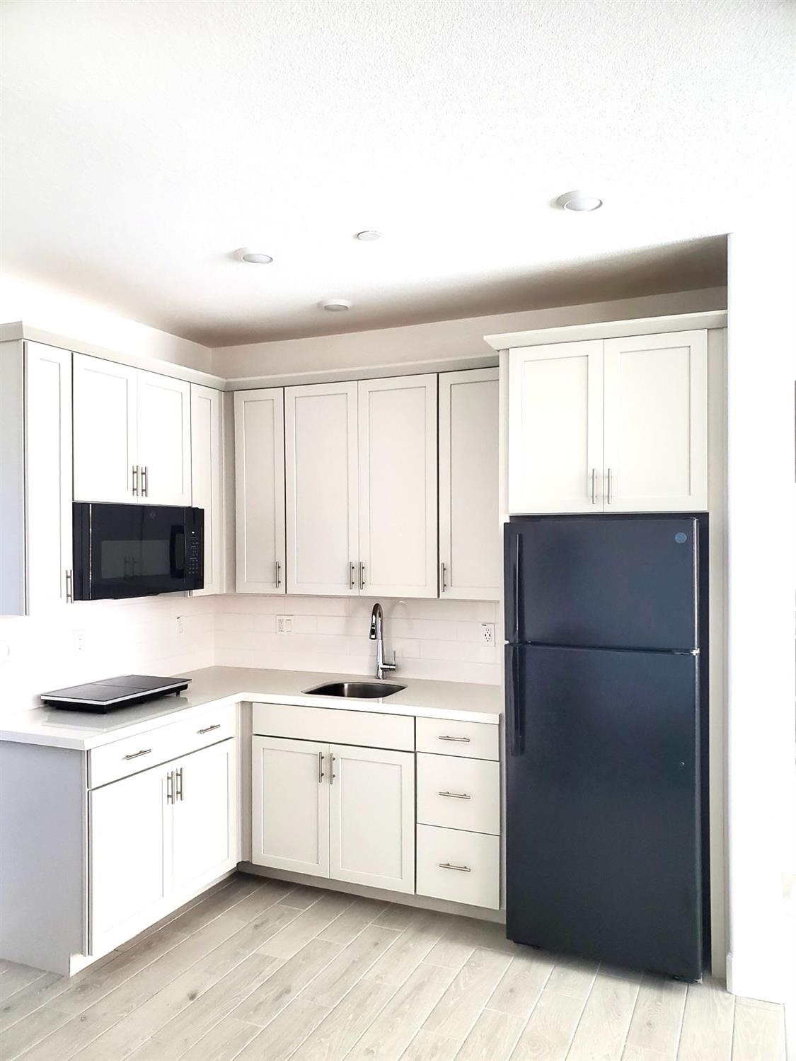 1072 Blue Range Way Roseville, CA 95747 - Photo 20 of 48