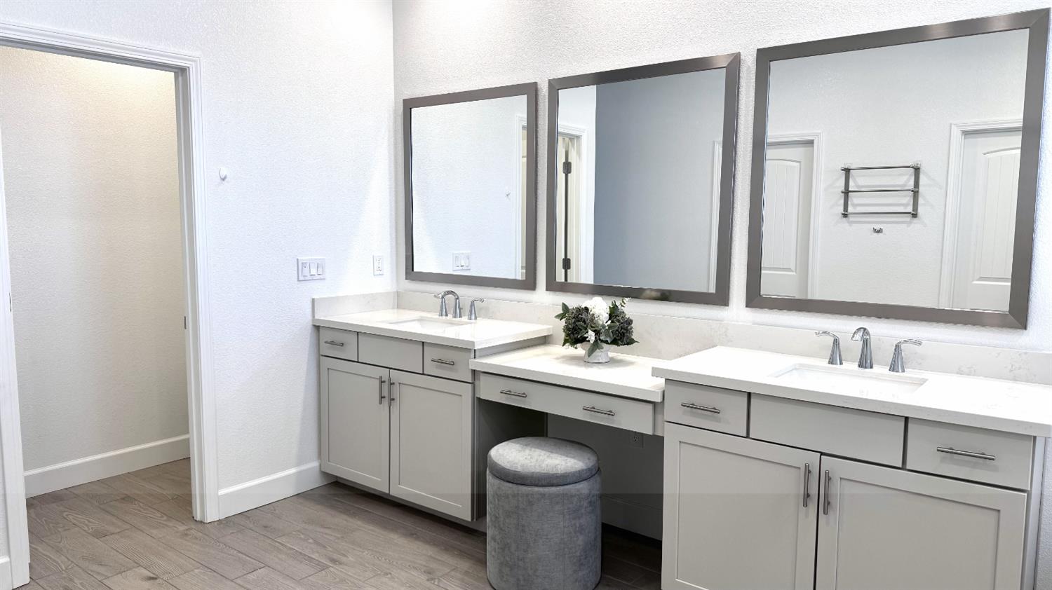 1072 Blue Range Way Roseville, CA 95747 - Photo 32 of 48