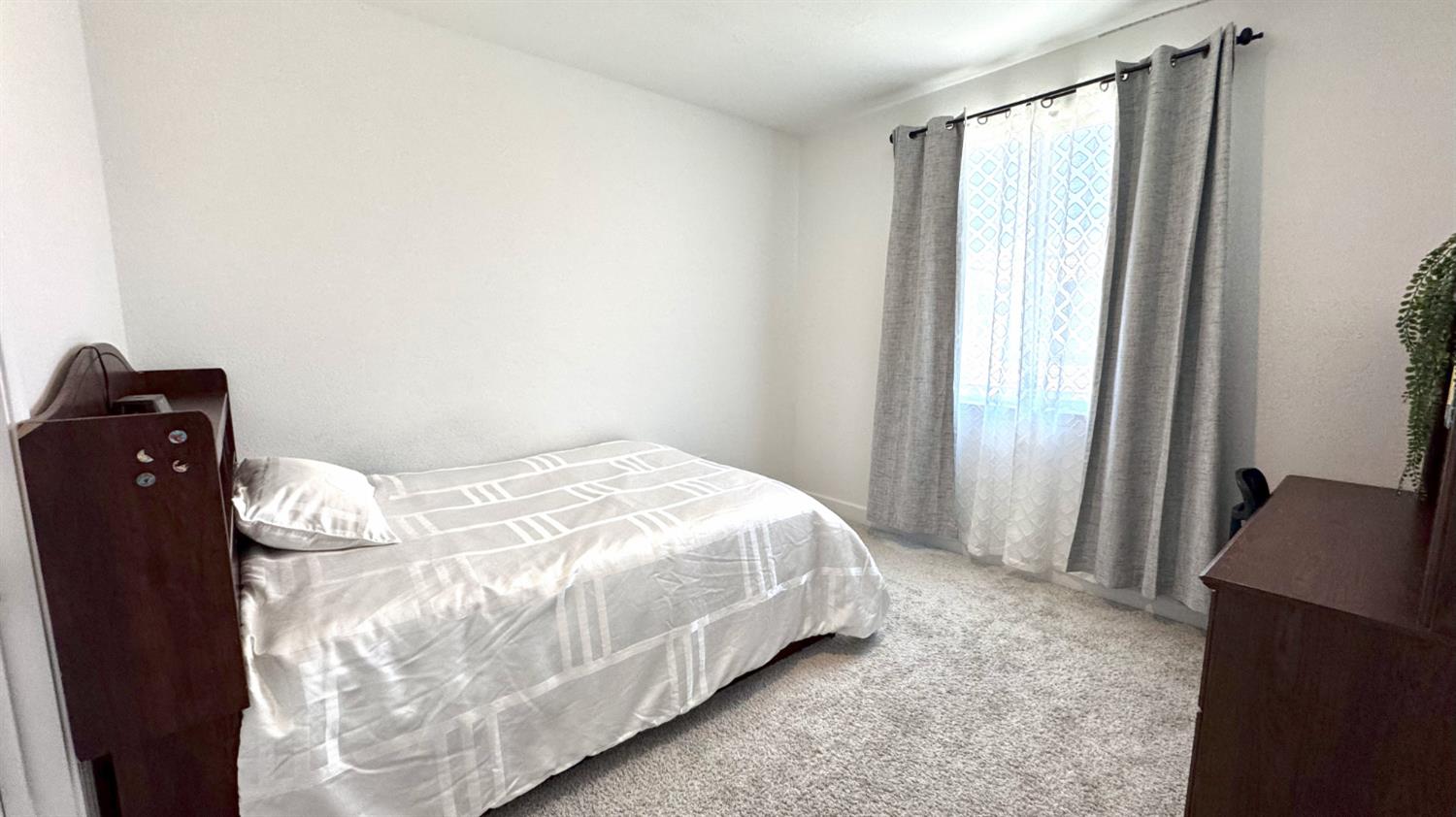 1072 Blue Range Way Roseville, CA 95747 - Photo 42 of 48