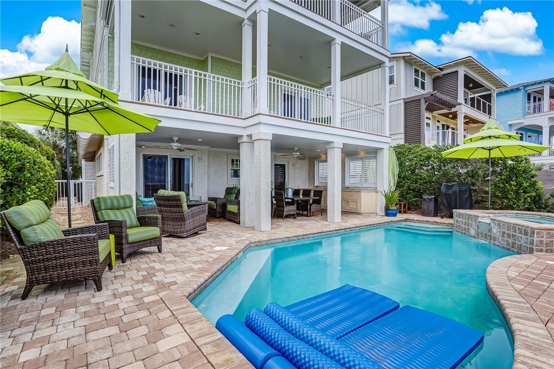 2384 South Fletcher Avenue Fernandina Beach, FL 32034 - Photo 31 of 35 a view of a chairs and table in the patio