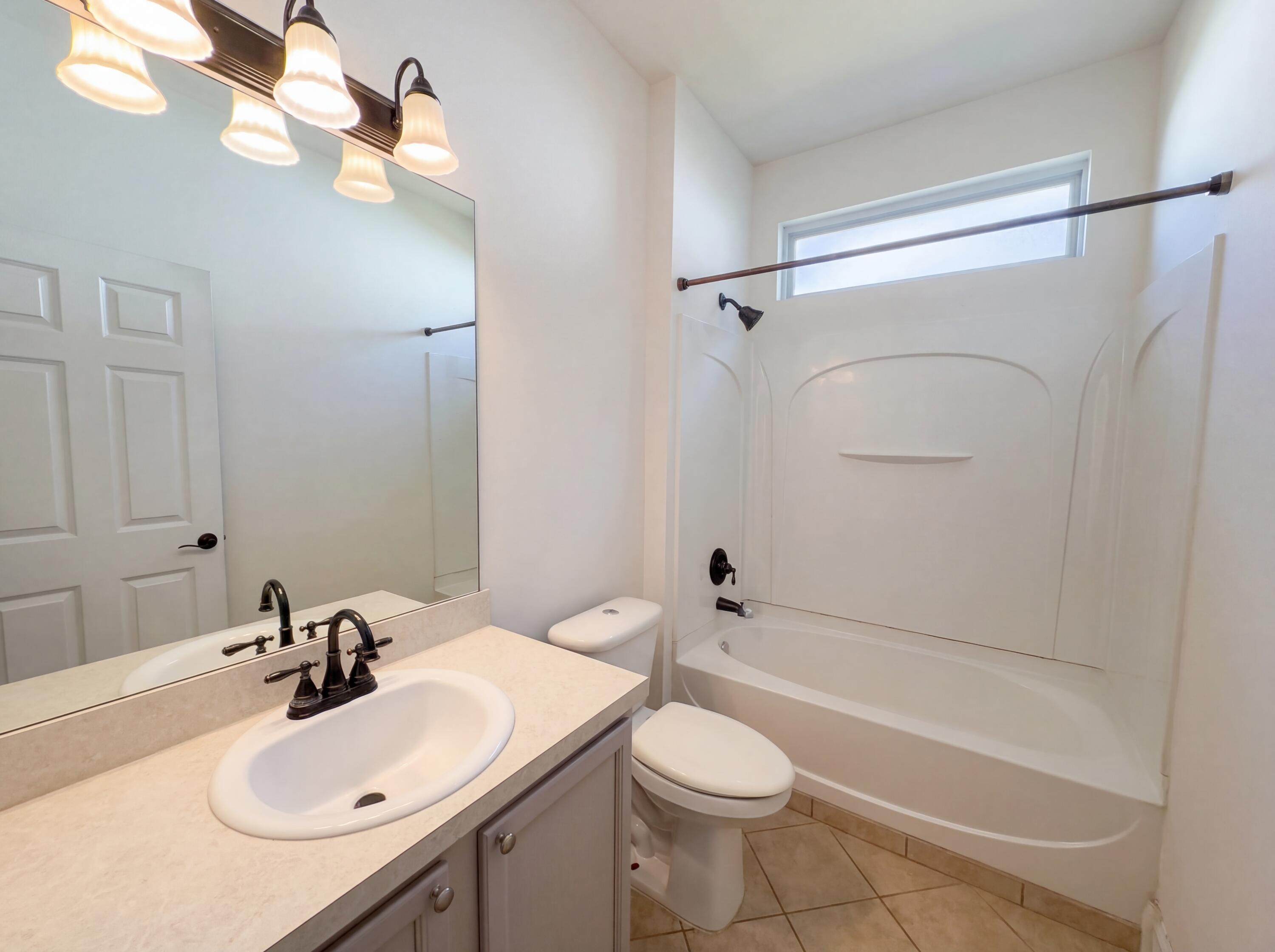 258 Westbrooke Road Summerville, SC 29486 - Photo 12 of 17 listing_11