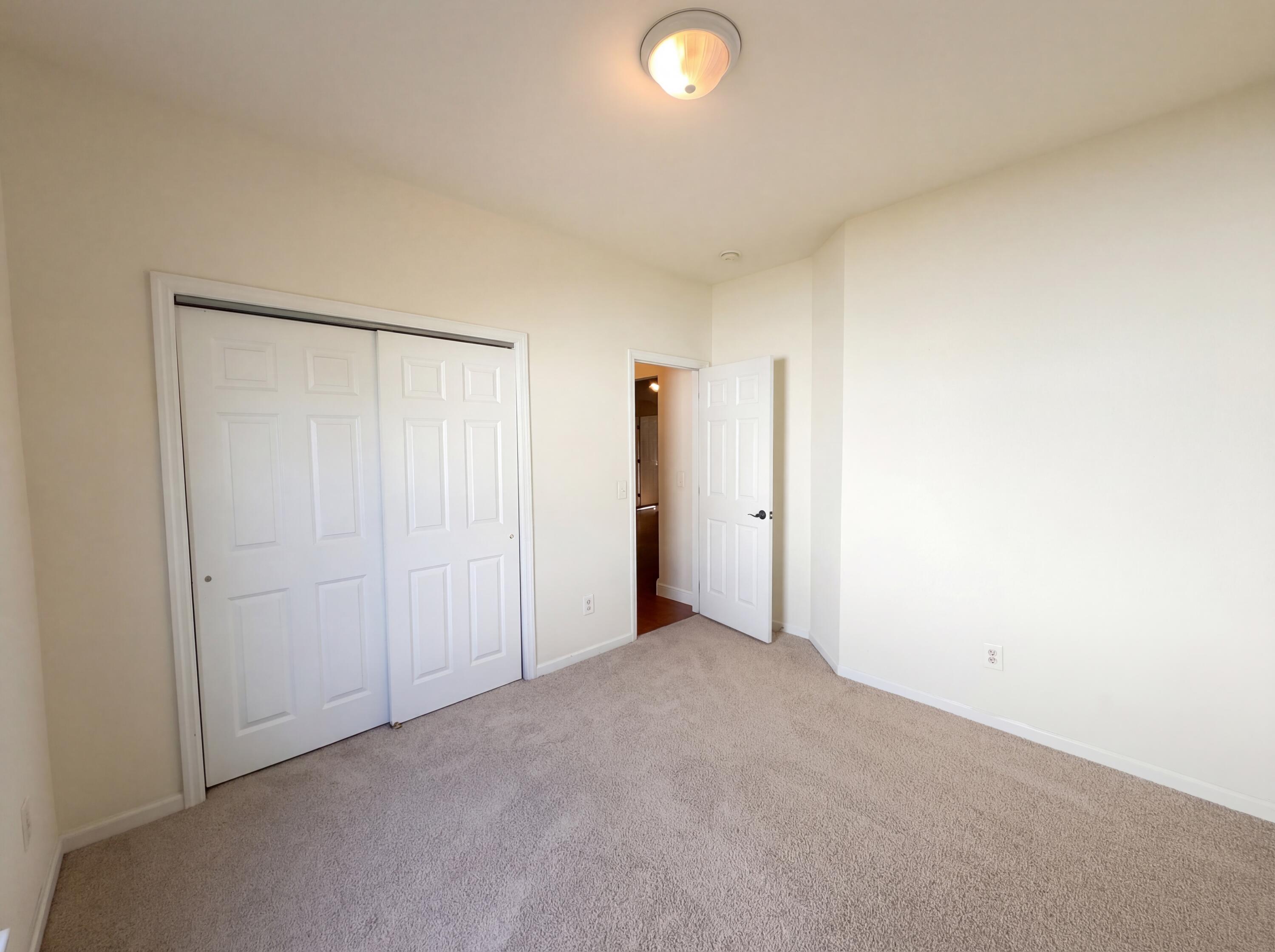 258 Westbrooke Road Summerville, SC 29486 - Photo 4 of 17 listing_3