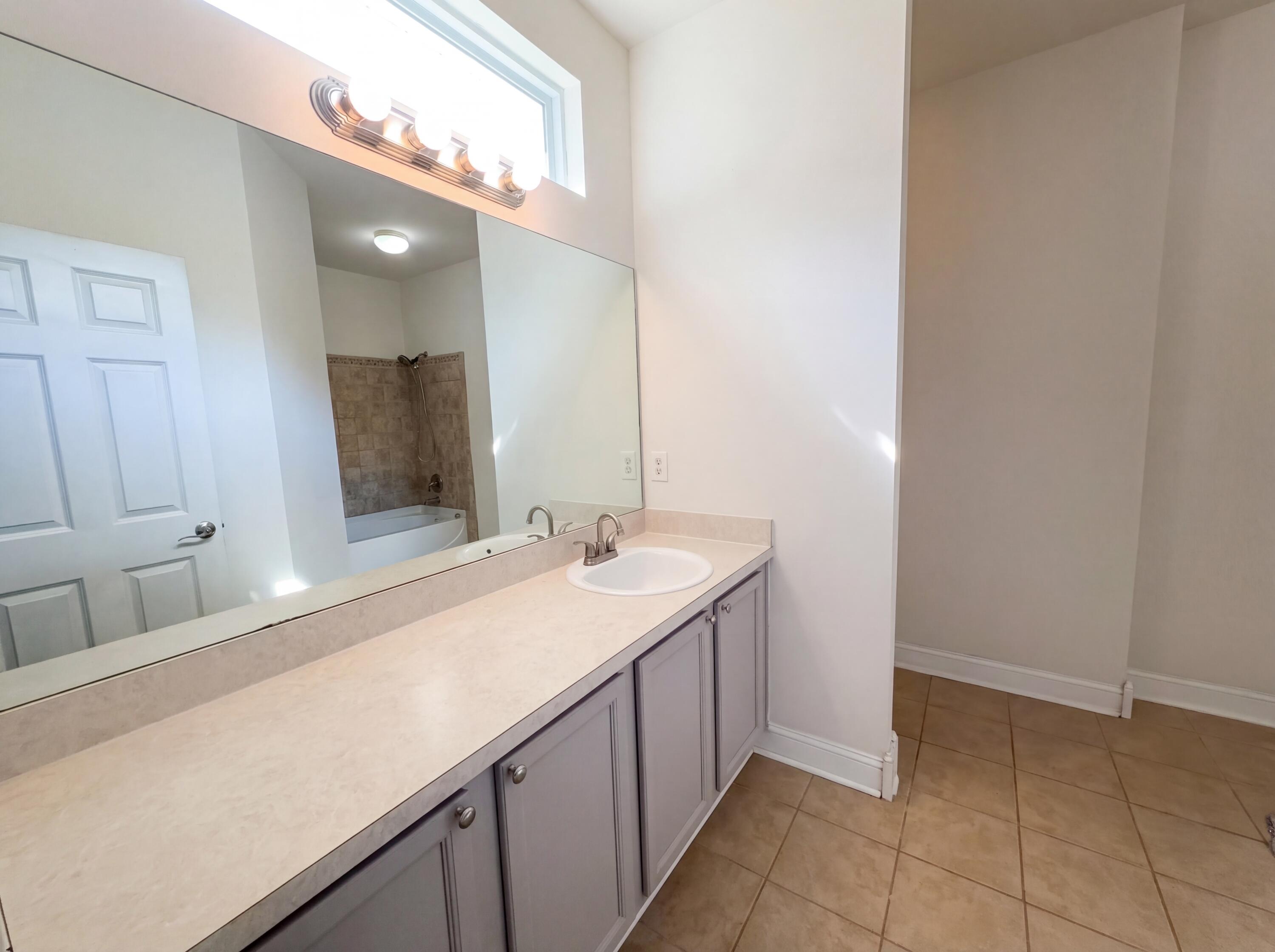 258 Westbrooke Road Summerville, SC 29486 - Photo 6 of 17 listing_5