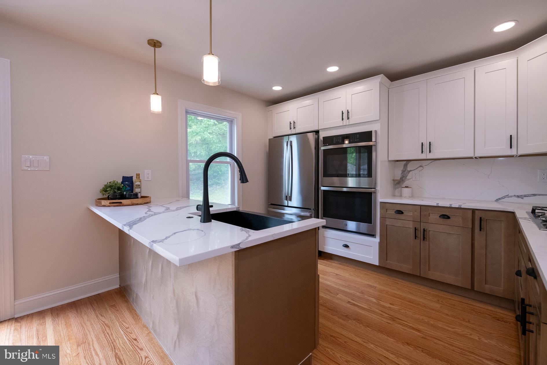 413 Ellis Road Havertown, PA 19083 - Photo 6 of 39