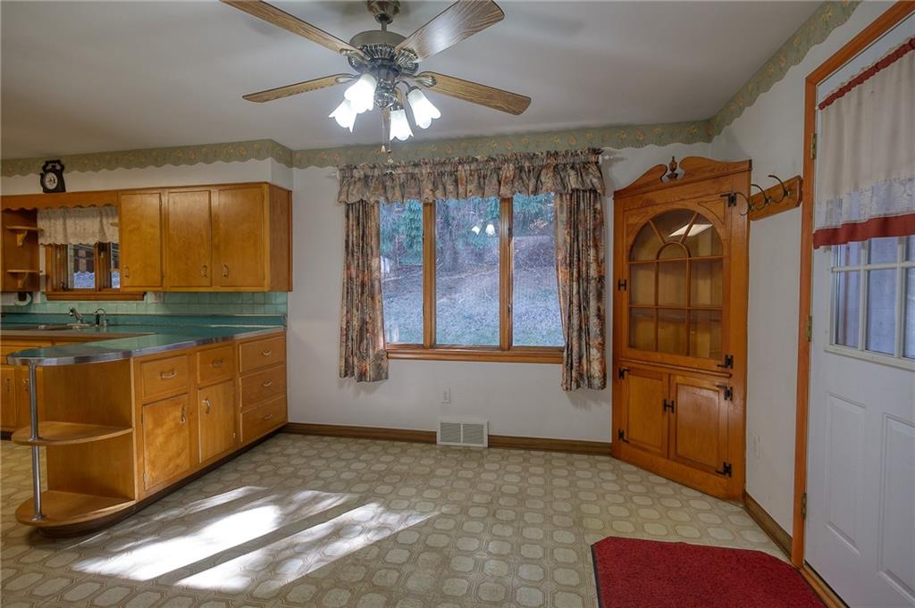 1387 Highway 989 Rochester, PA 15074 - Photo 13 of 25