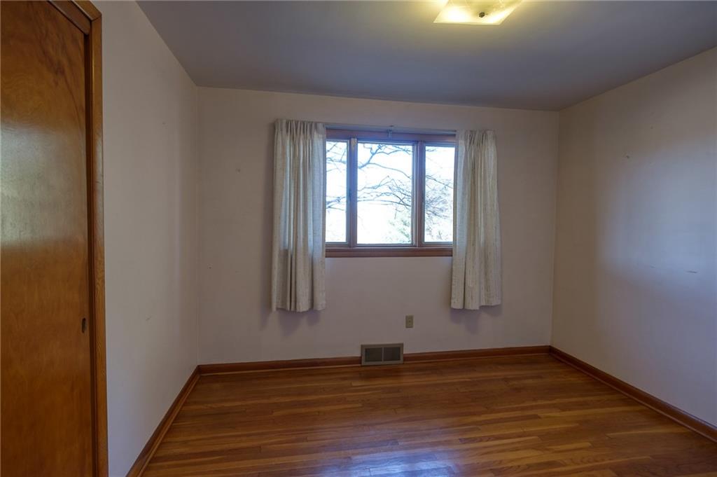 1387 Highway 989 Rochester, PA 15074 - Photo 14 of 25