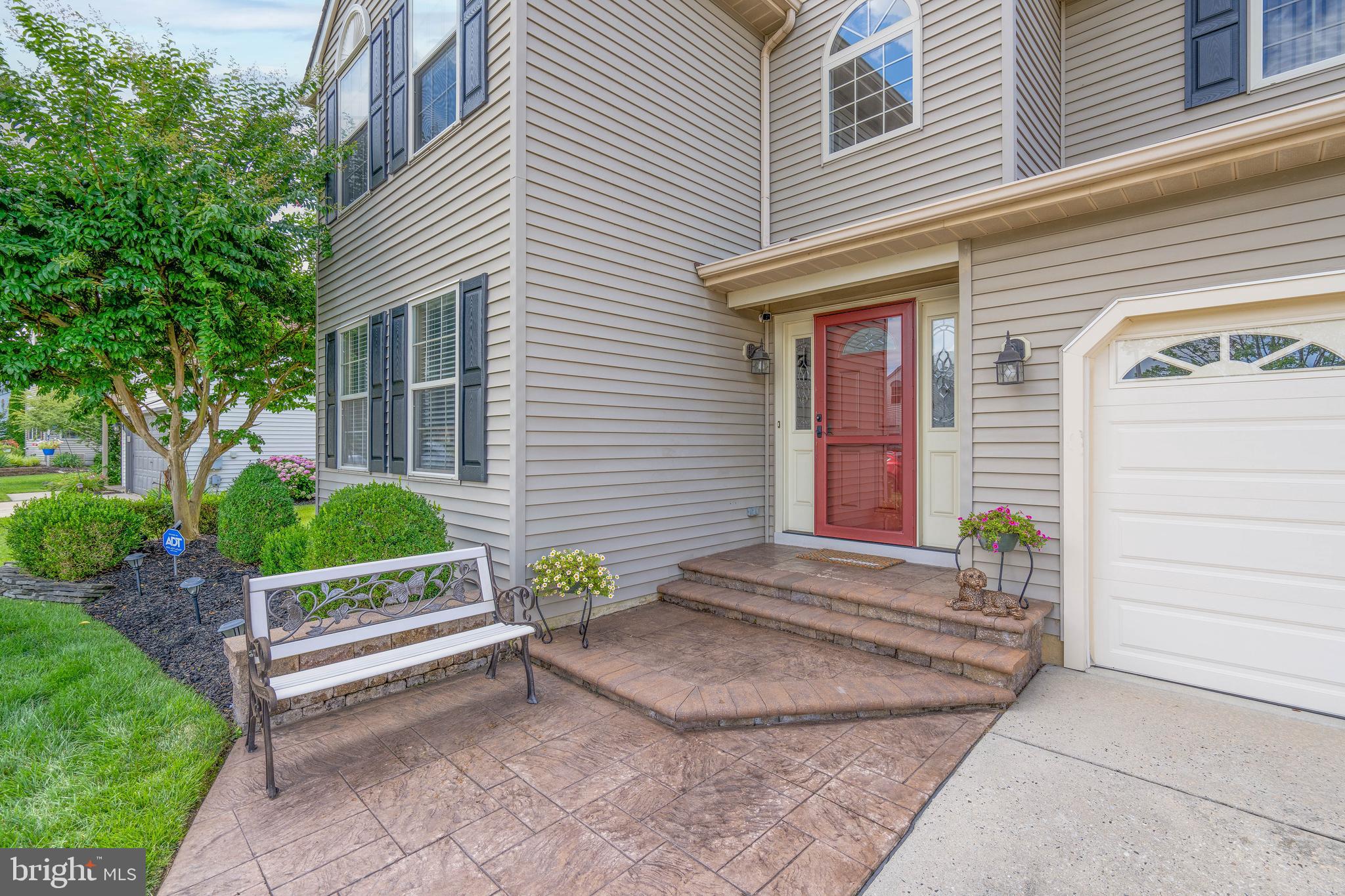 24 Springcress Drive Delran, NJ 08075 - Photo 2 of 35 Gallery Image 2