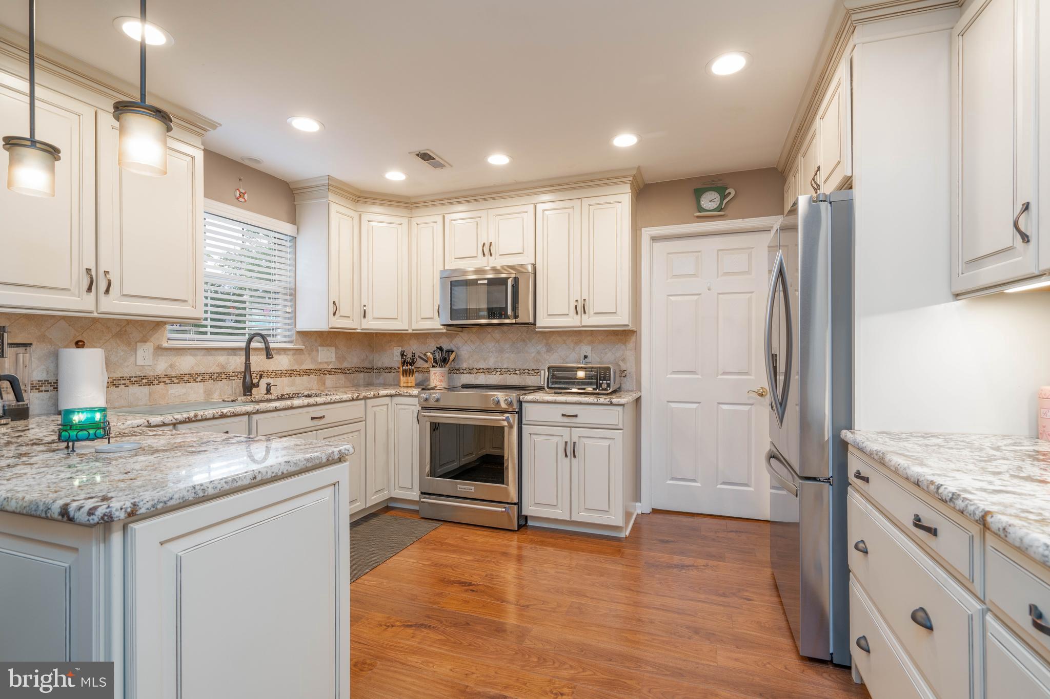 24 Springcress Drive Delran, NJ 08075 - Photo 3 of 35 Gallery Image 3