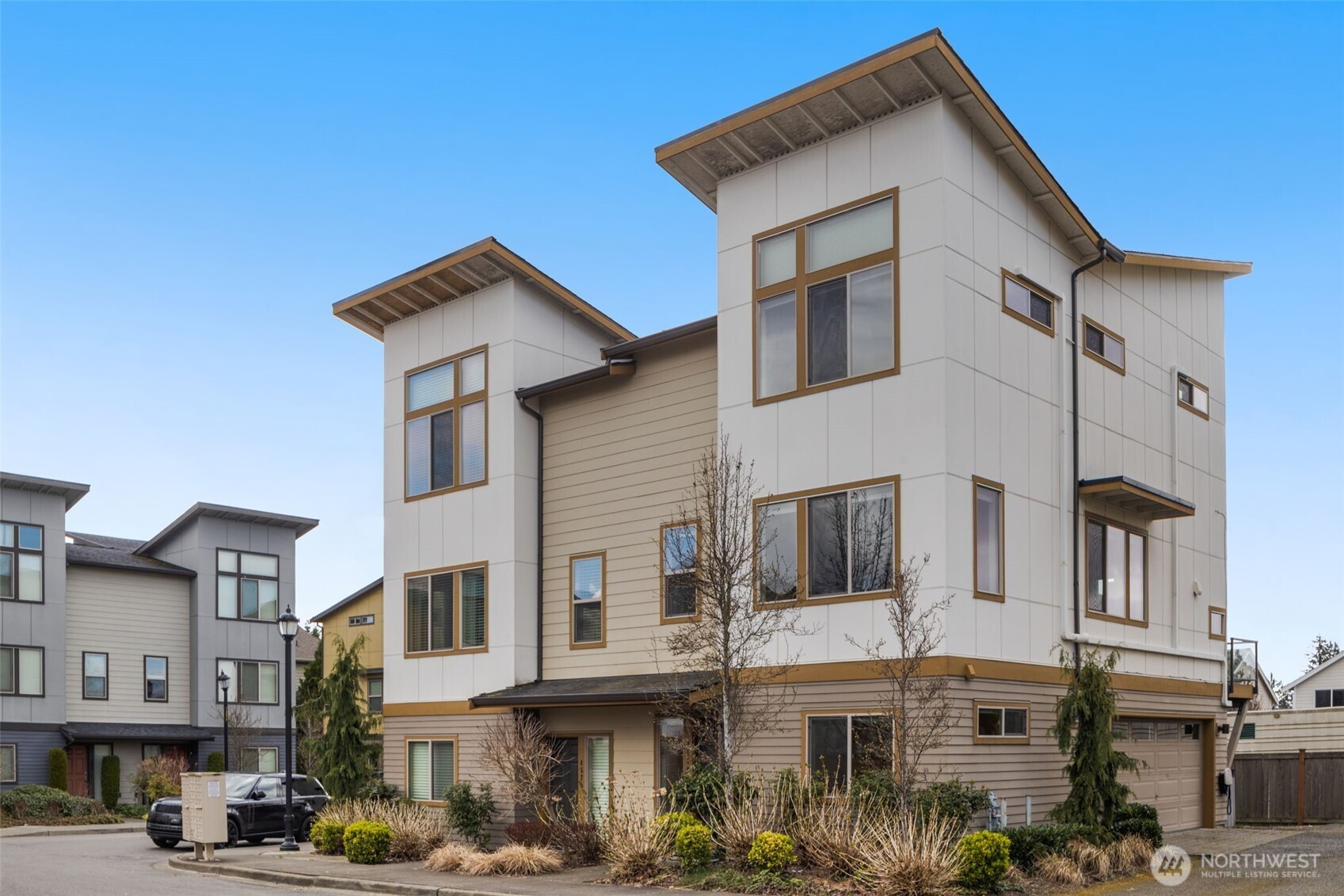 4519 Northeast 3rd Lane Renton, WA 98059 - Photo 1 of 26 Gallery Image 1