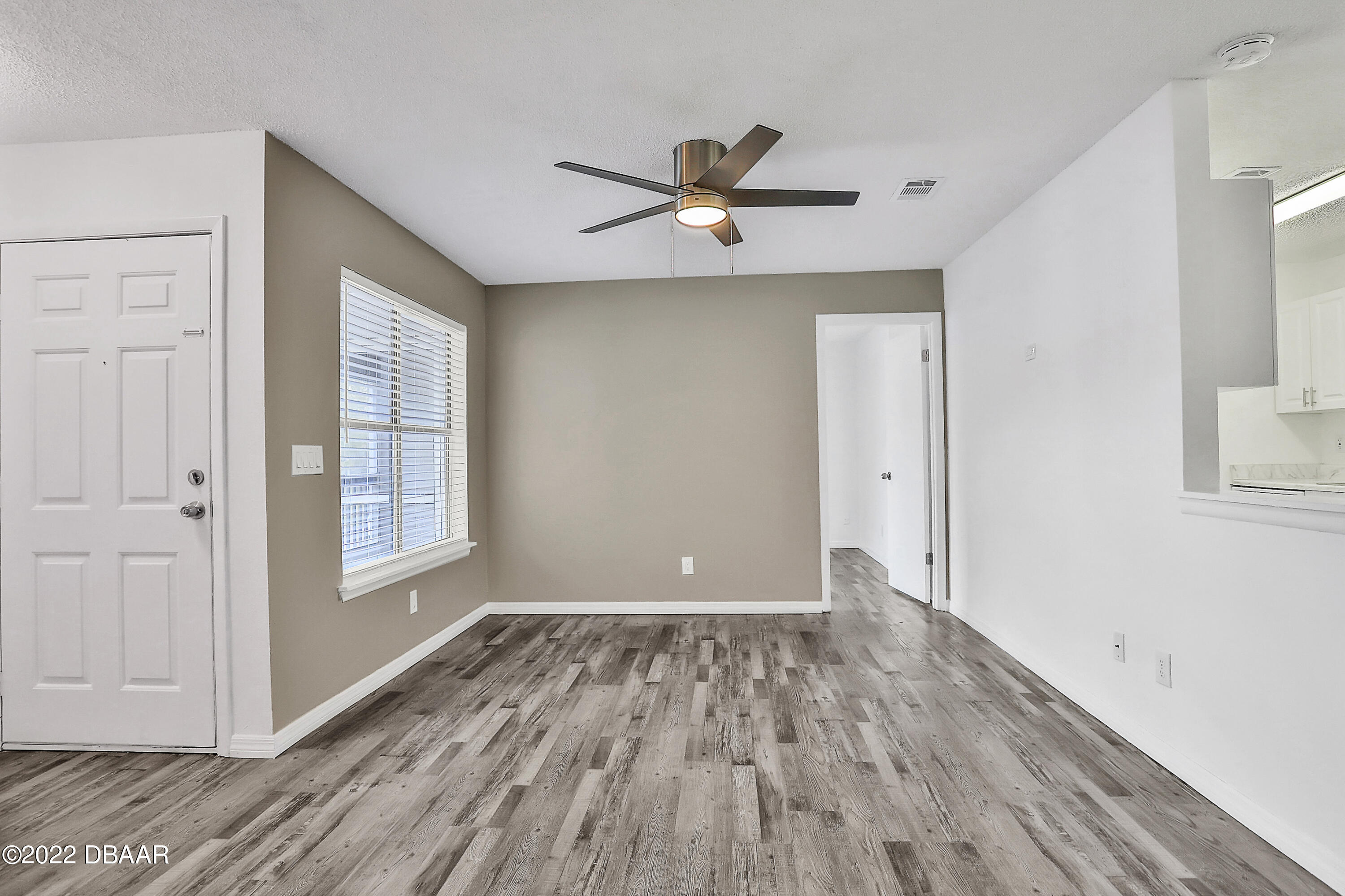 1600 Big Tree Road, Unit D8 South Daytona, FL 32119 - Photo 5 of 21 297A1274