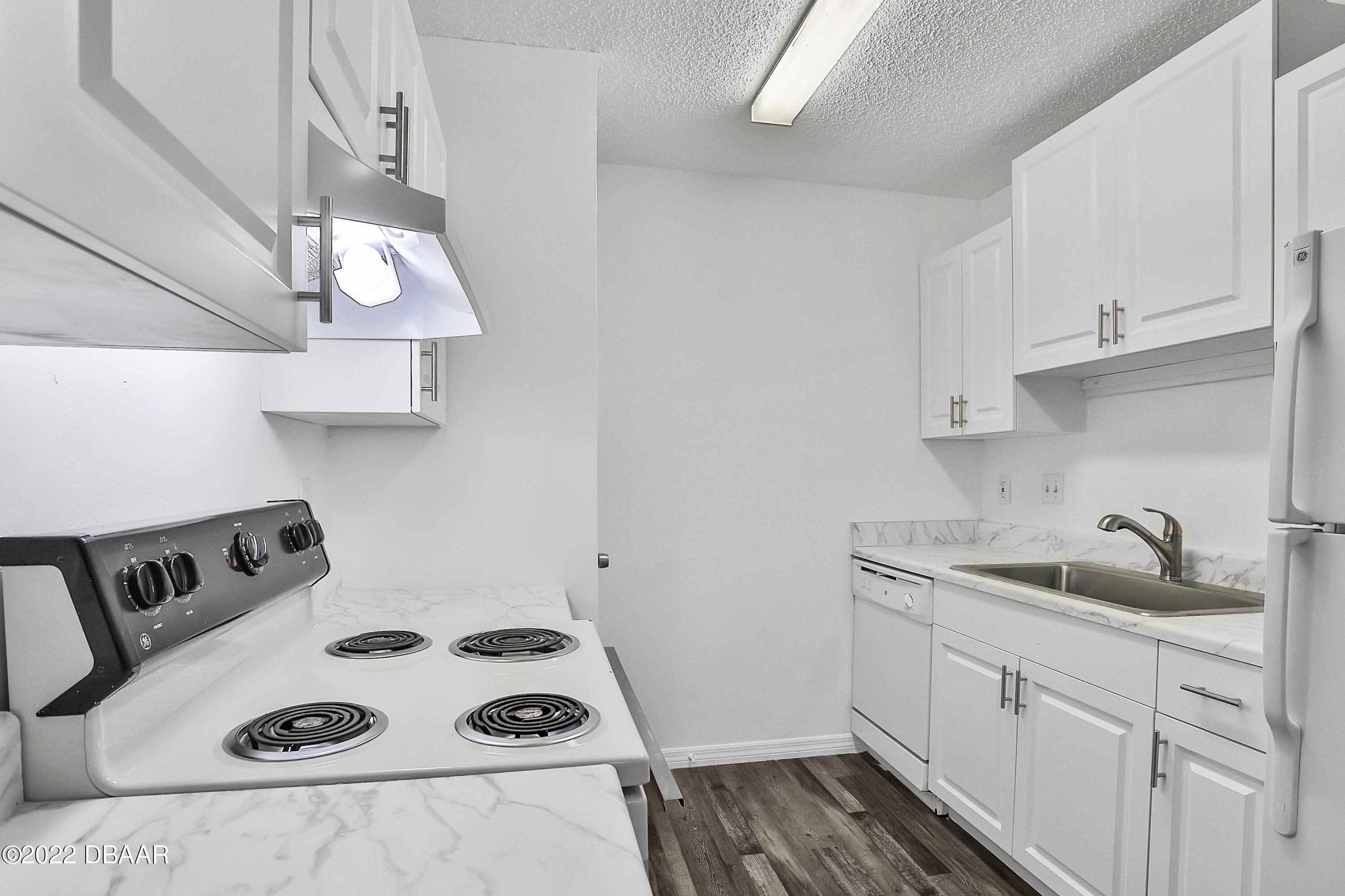 1600 Big Tree Road, Unit D8 South Daytona, FL 32119 - Photo 8 of 21 297A1264