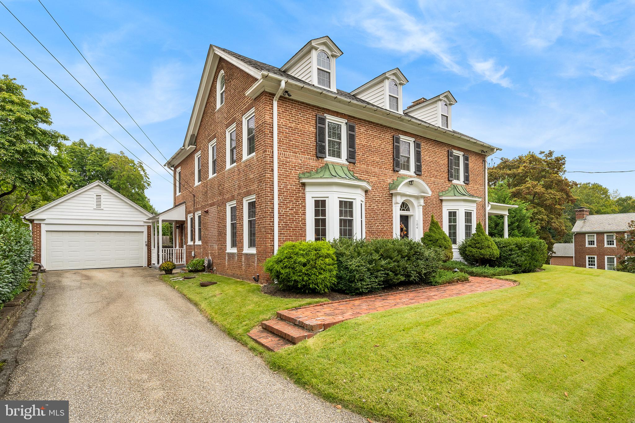 104 Quaker Lane Villanova, PA 19085 - Photo 3 of 32 Great curb appeal
