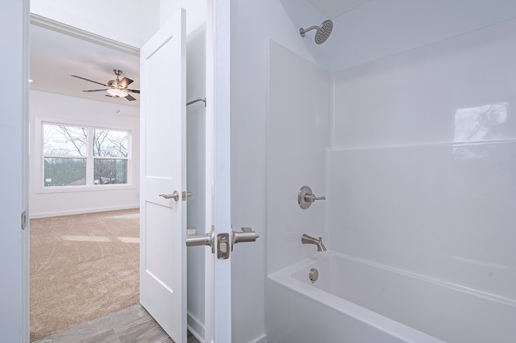 1170 Dickerson Road, Unit 22 Goodlettsville, TN 37072 - Photo 15 of 34 a bathroom with a bathtub and shower