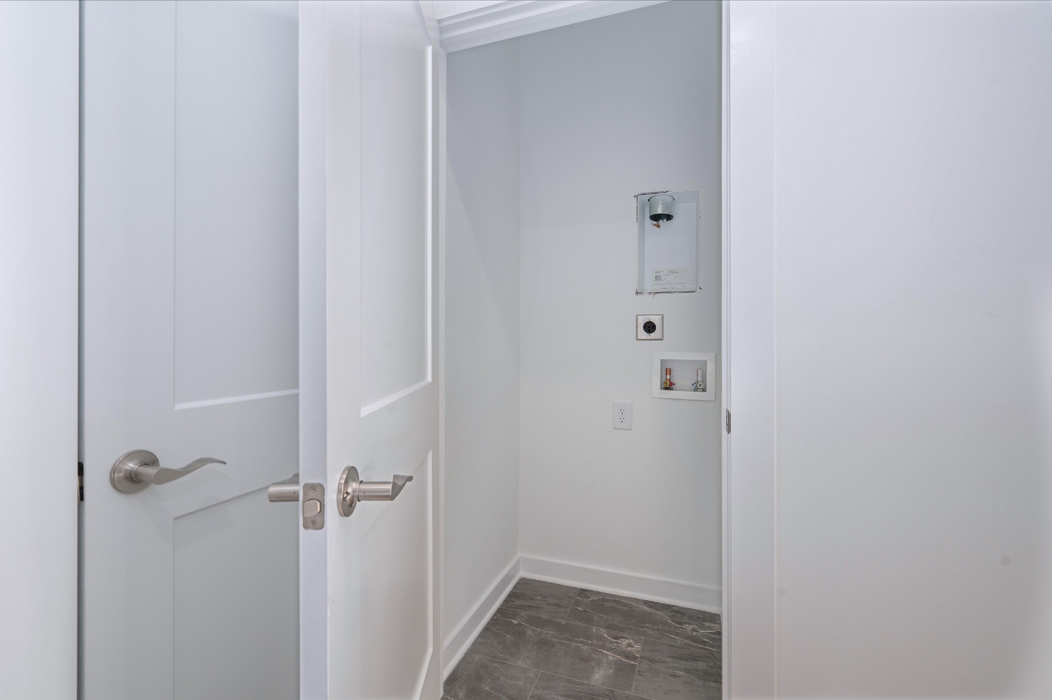 1170 Dickerson Road, Unit 22 Goodlettsville, TN 37072 - Photo 24 of 34 a view of a bathroom