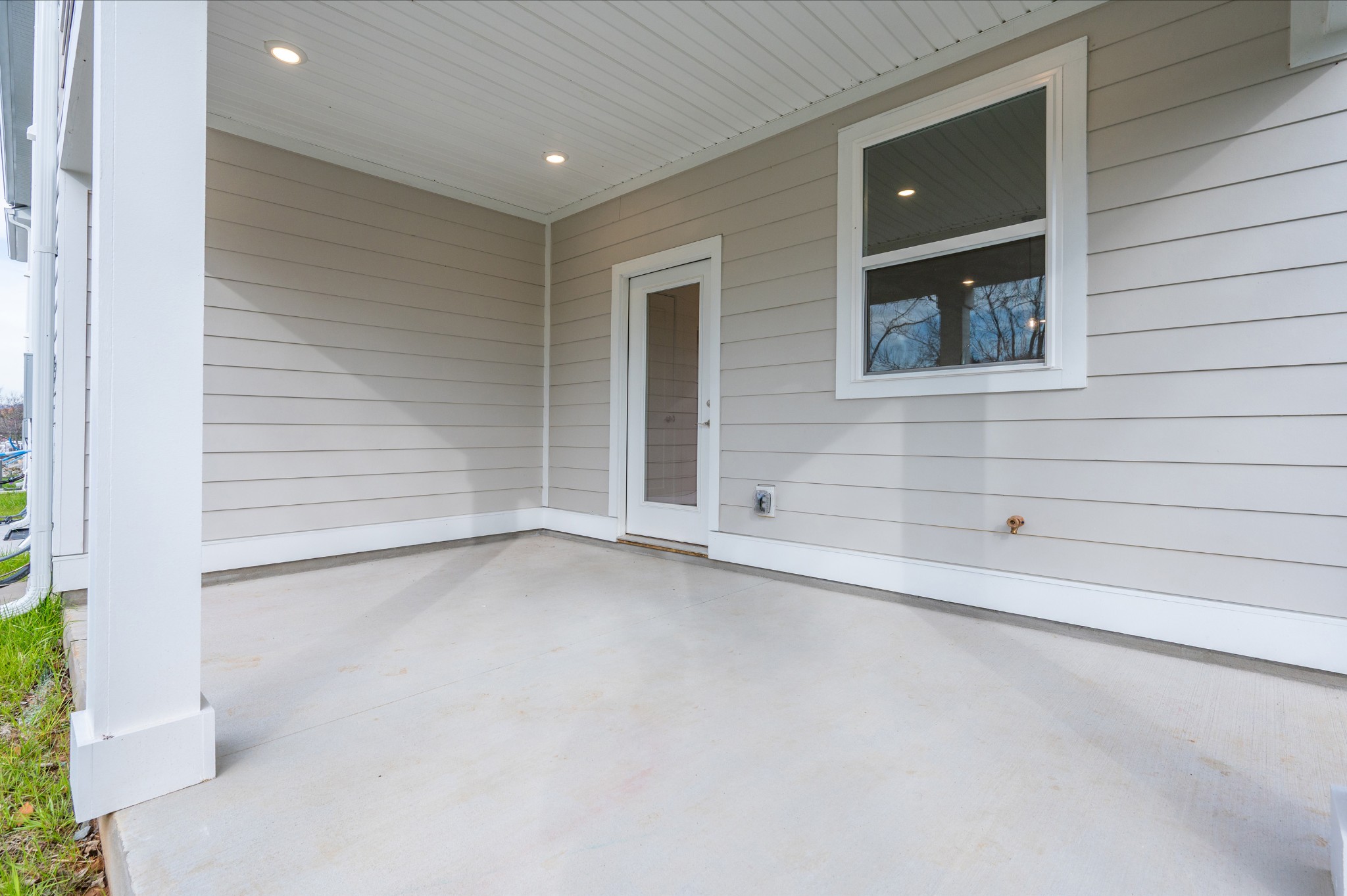 1170 Dickerson Road, Unit 22 Goodlettsville, TN 37072 - Photo 27 of 34 a view of a terrace