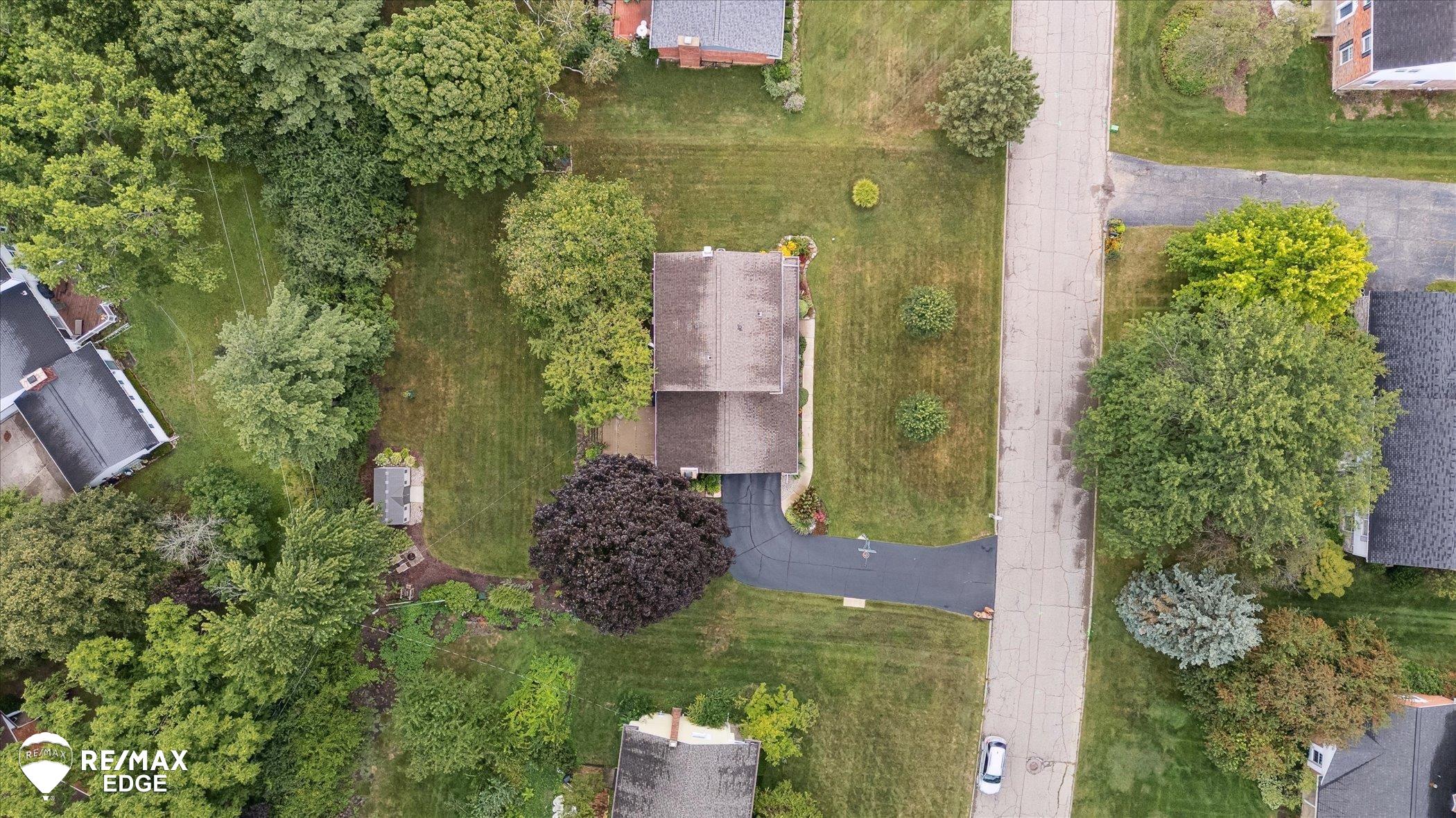 5083 Tree Hill Road Grand Blanc, MI 48439 - Photo 64 of 77 50185938-d36a1681-3c4a-4961-80cf-8e21ebf97a01.JPG