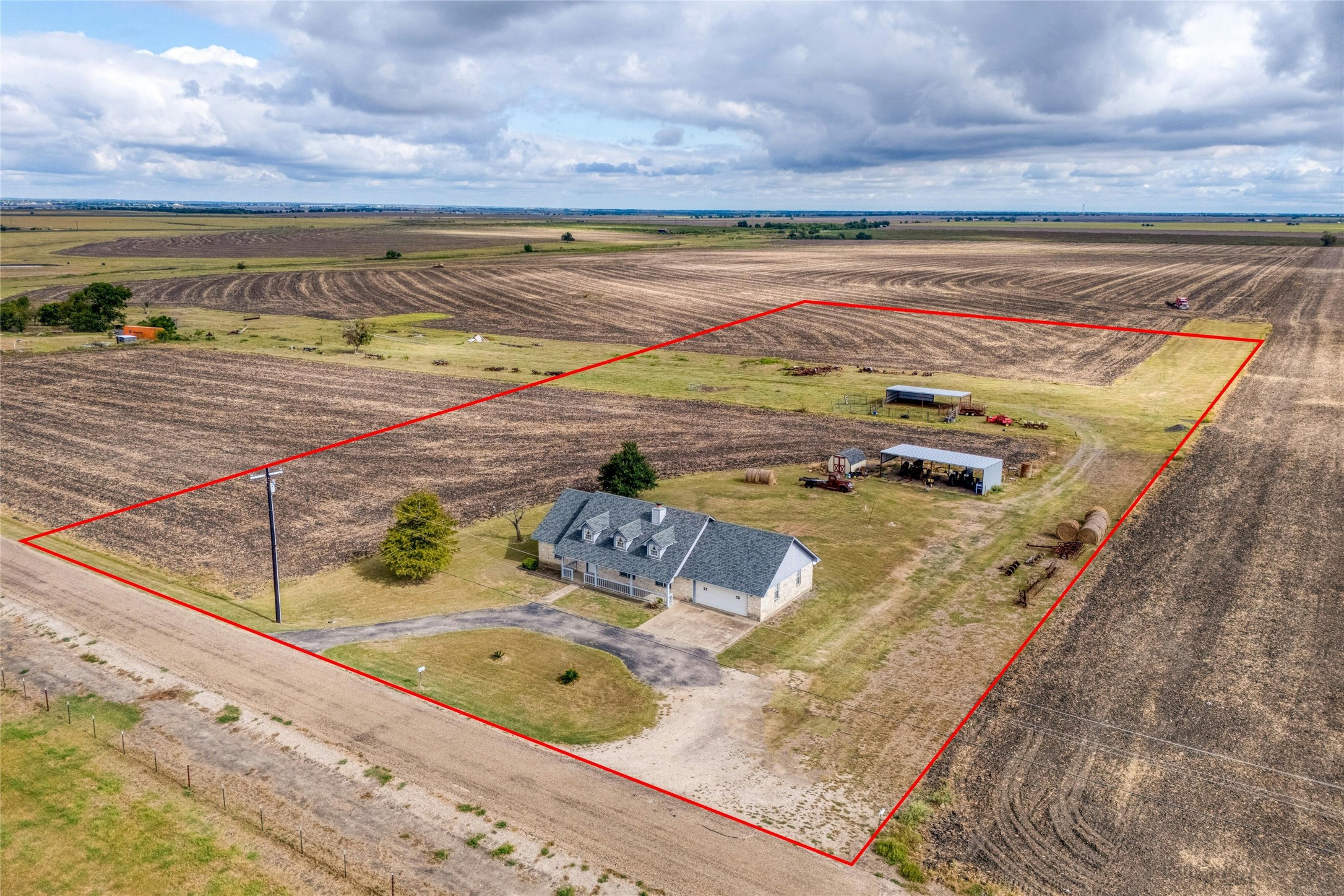 615 County Road 357 Granger, TX 76530 - Photo 5 of 30