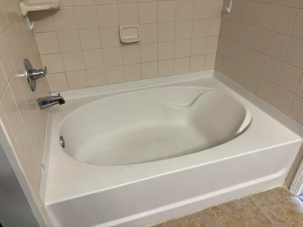 $2,000 | 1611 Southeast Pomeroy Street, Stuart, FL 34997