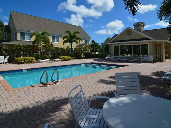 $2,000 | 1611 Southeast Pomeroy Street, Stuart, FL 34997