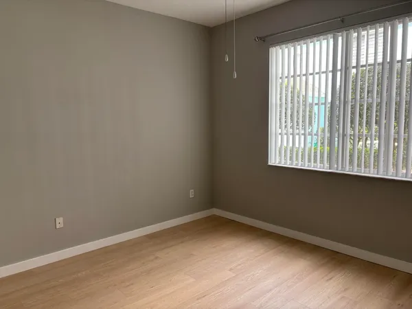 $2,000 | 1611 Southeast Pomeroy Street, Stuart, FL 34997
