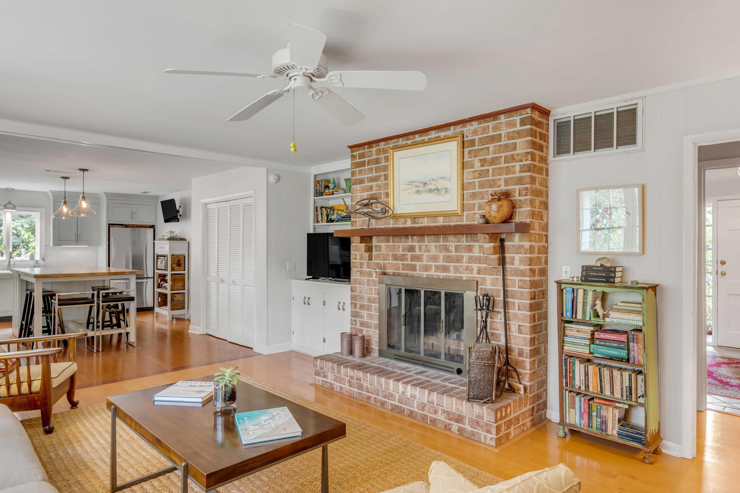 233 Molasses Lane Mount Pleasant, SC 29464 - Photo 15 of 39 233 Molasses