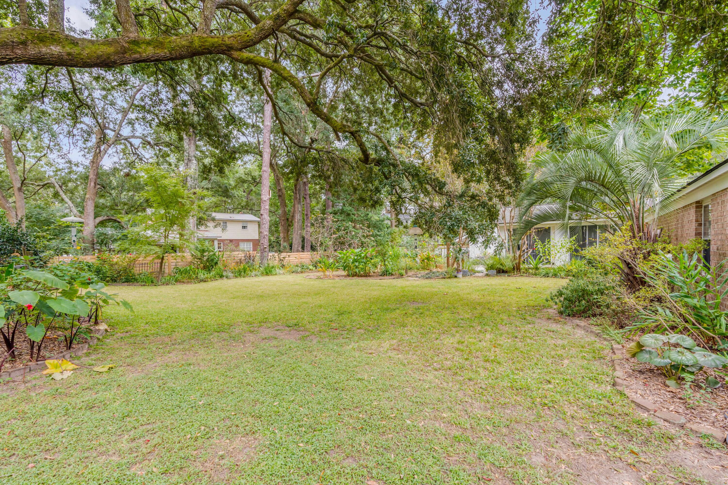 233 Molasses Lane Mount Pleasant, SC 29464 - Photo 33 of 39 233 Molasses