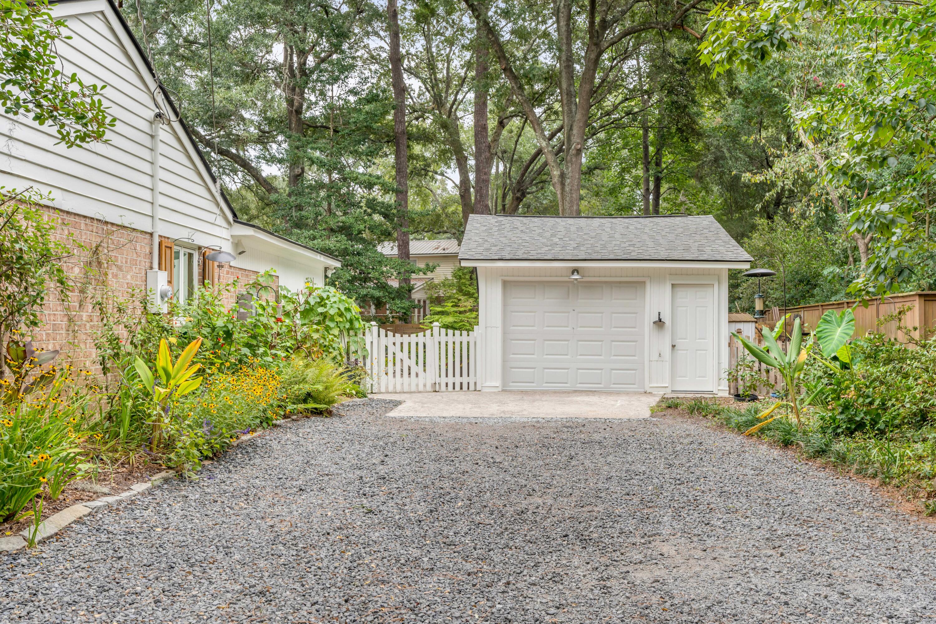 233 Molasses Lane Mount Pleasant, SC 29464 - Photo 35 of 39 233 Molasses
