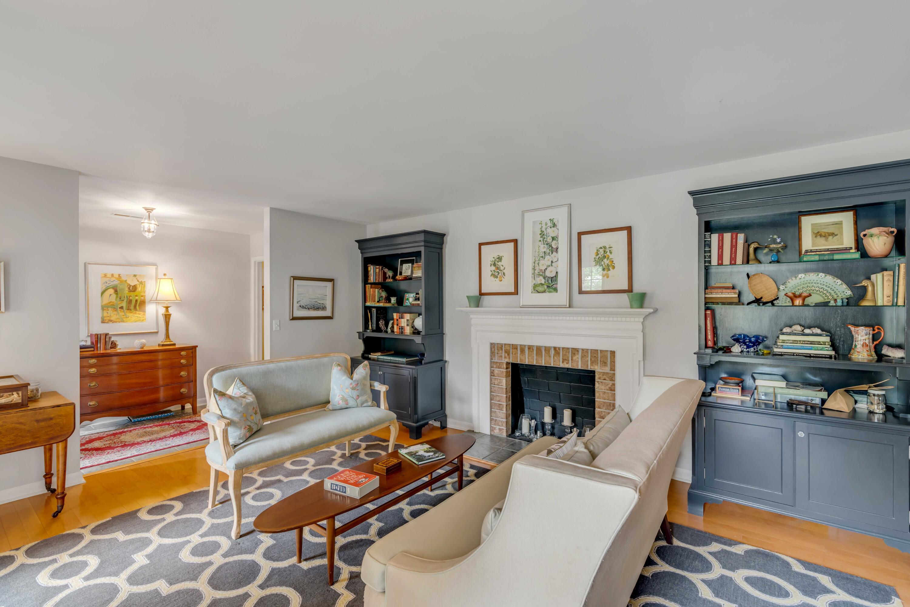 233 Molasses Lane Mount Pleasant, SC 29464 - Photo 9 of 39 233 Molasses