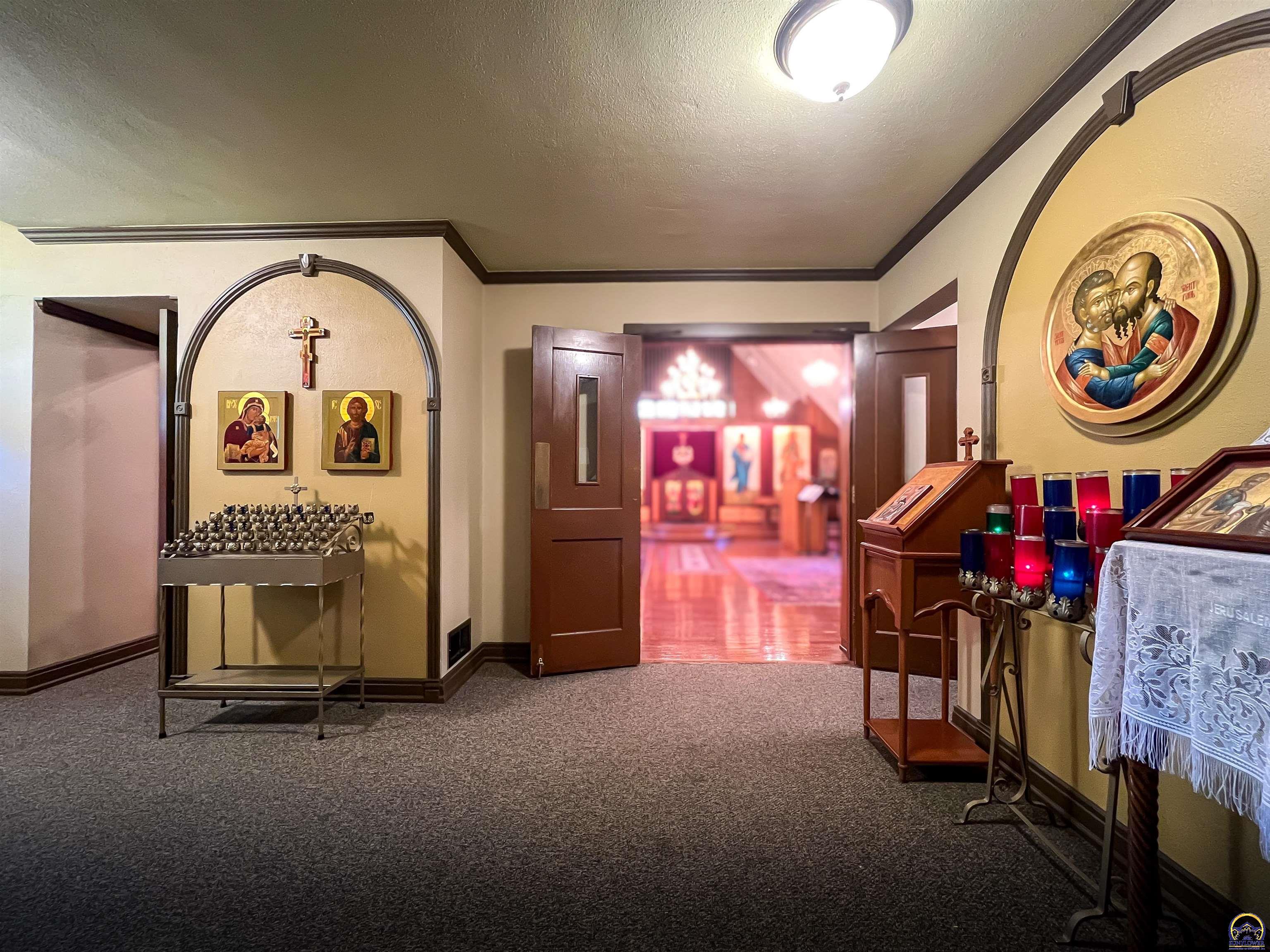 2516 Southwest Huntoon Street Topeka, KS 66604 - Photo 13 of 37