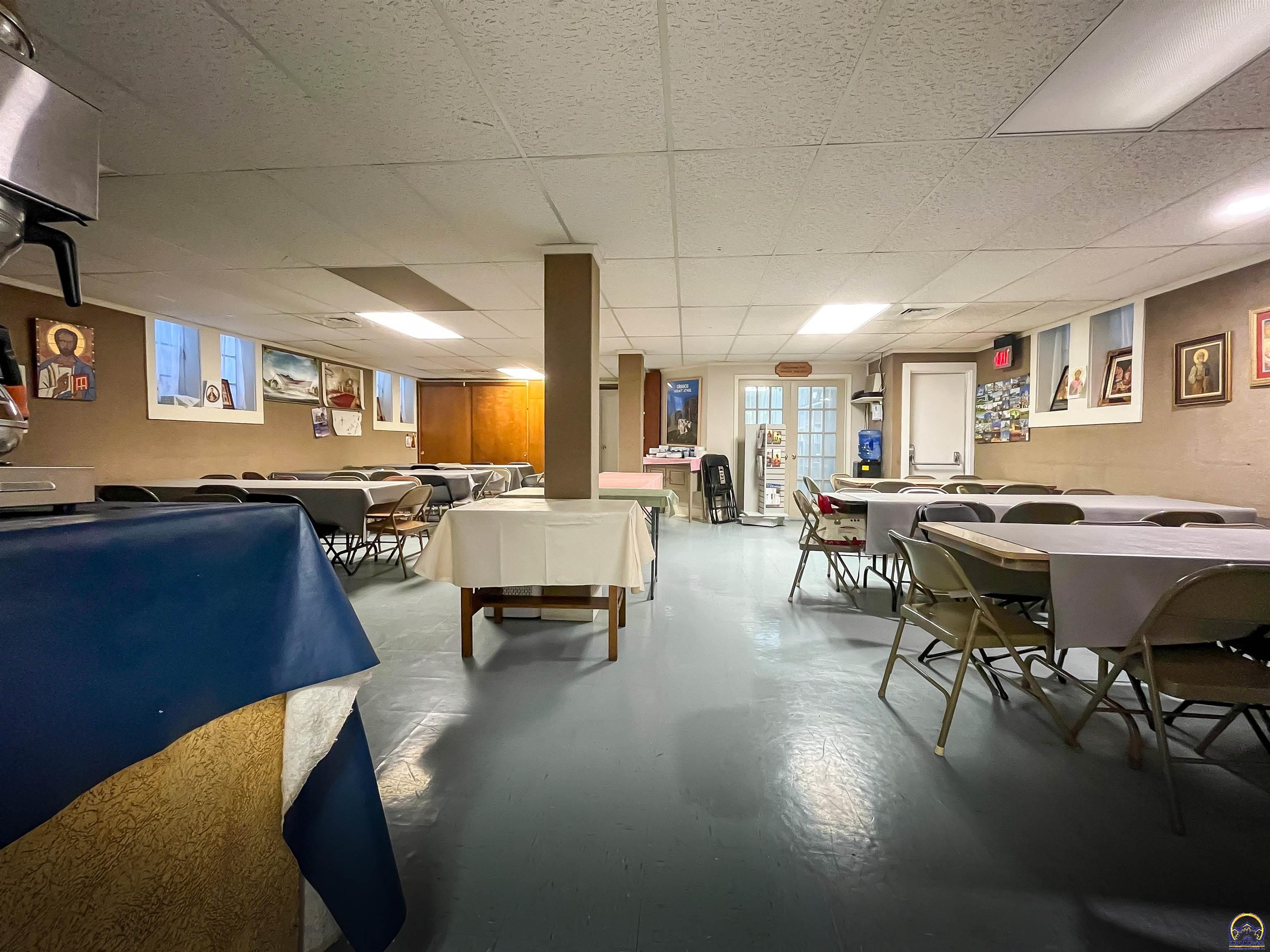 2516 Southwest Huntoon Street Topeka, KS 66604 - Photo 30 of 37