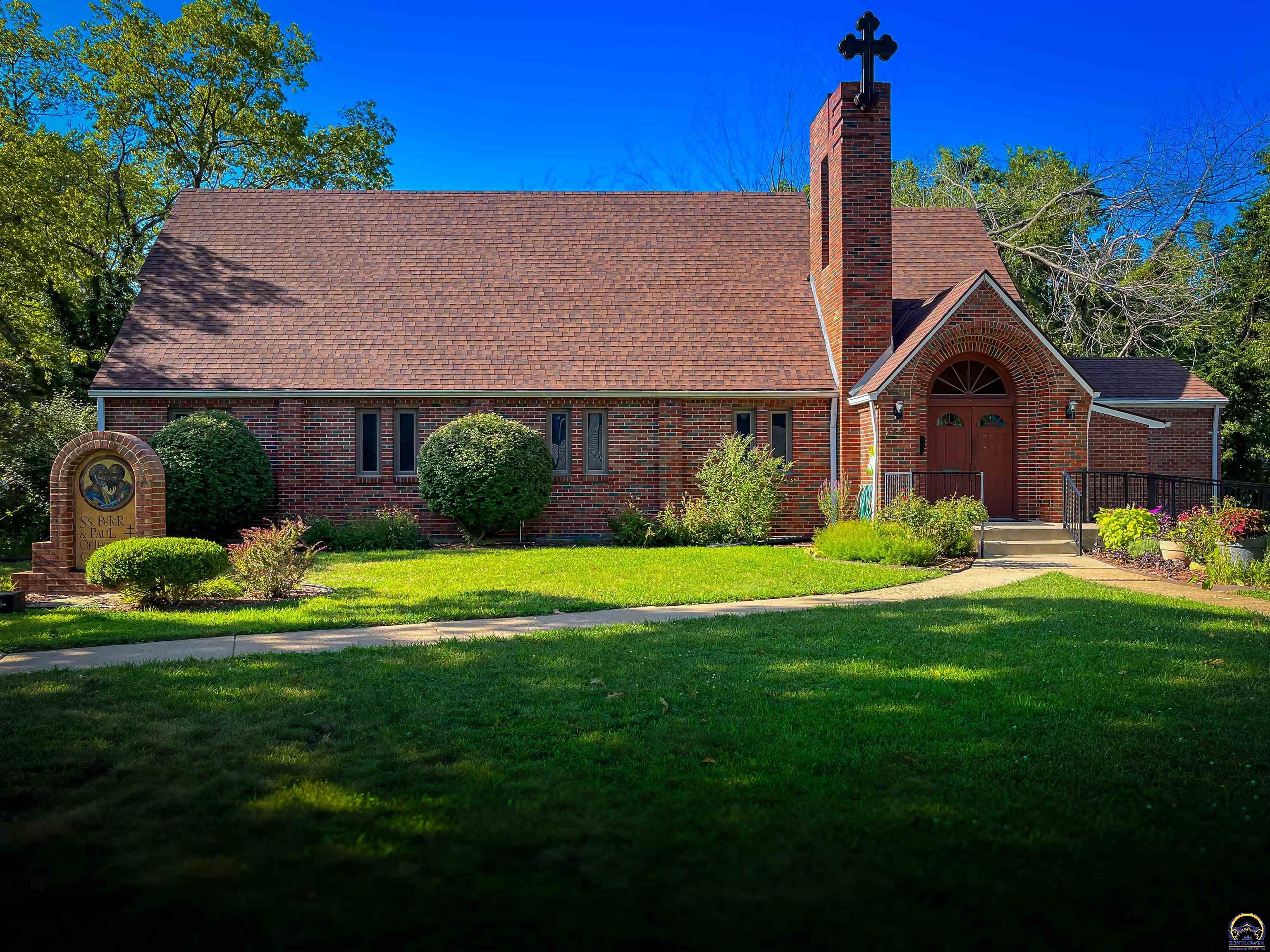 2516 Southwest Huntoon Street Topeka, KS 66604 - Photo 5 of 37