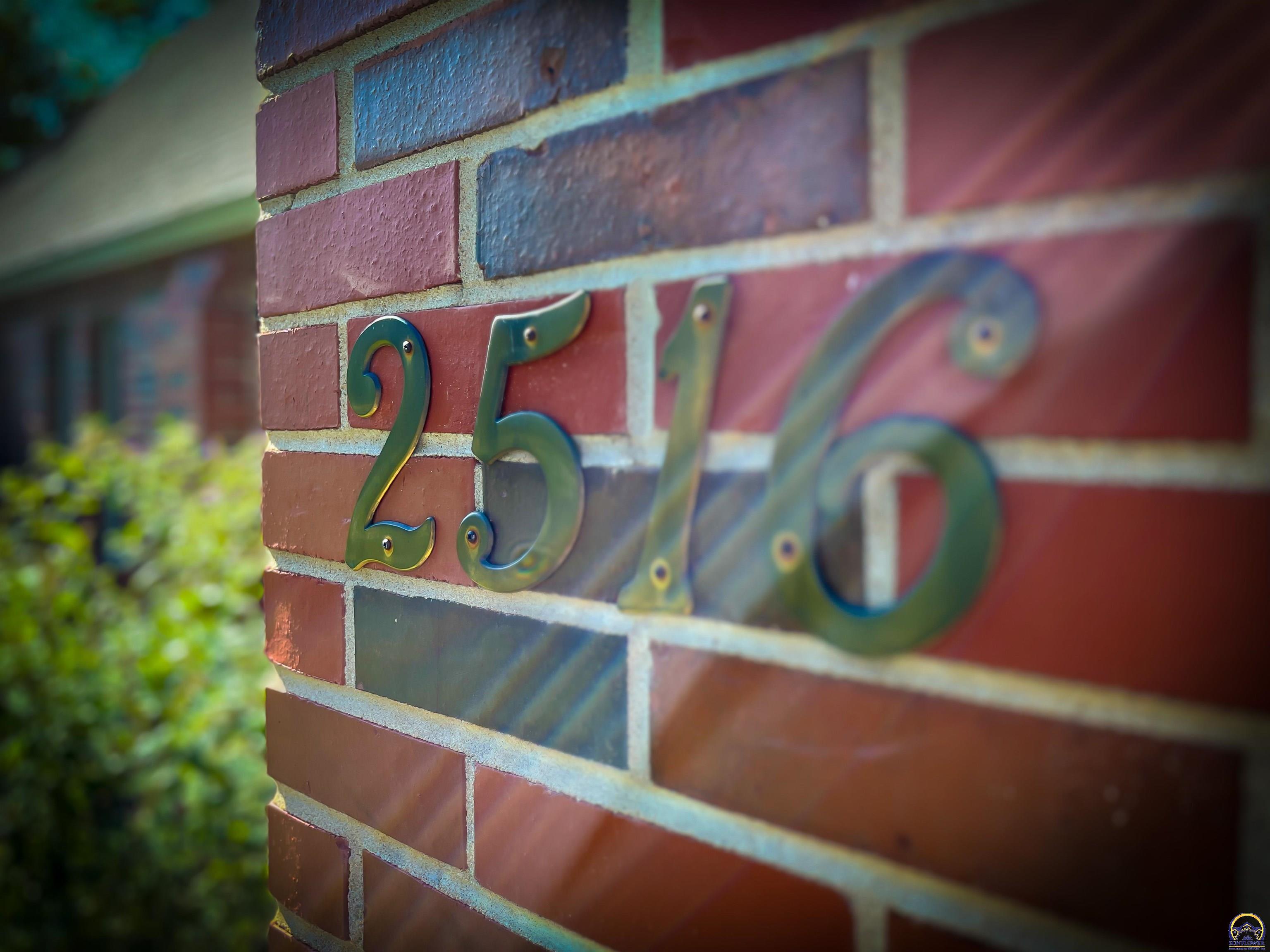 2516 Southwest Huntoon Street Topeka, KS 66604 - Photo 9 of 37