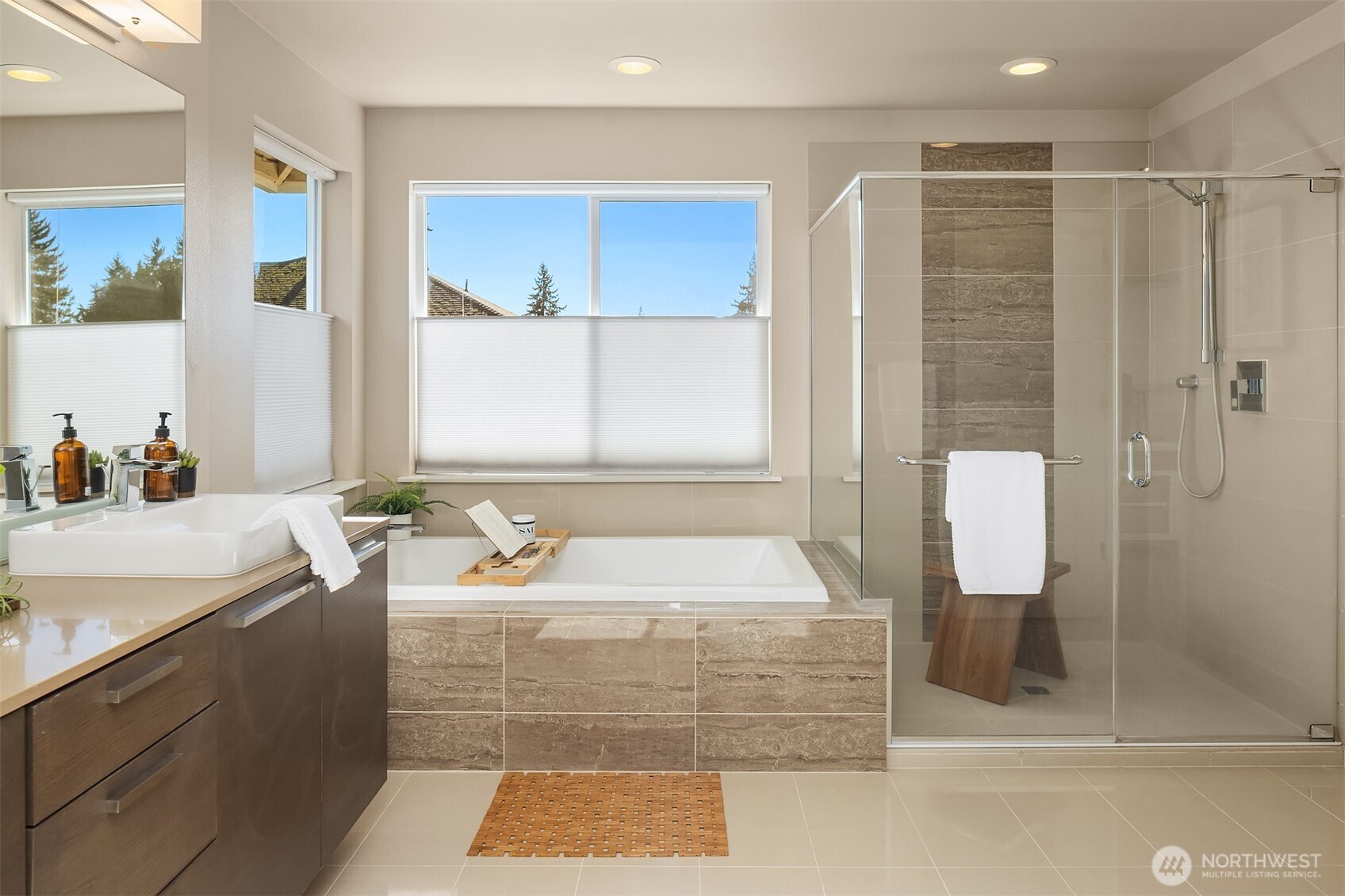 3829 Northeast 24th Court Renton, WA 98056 - Photo 30 of 40