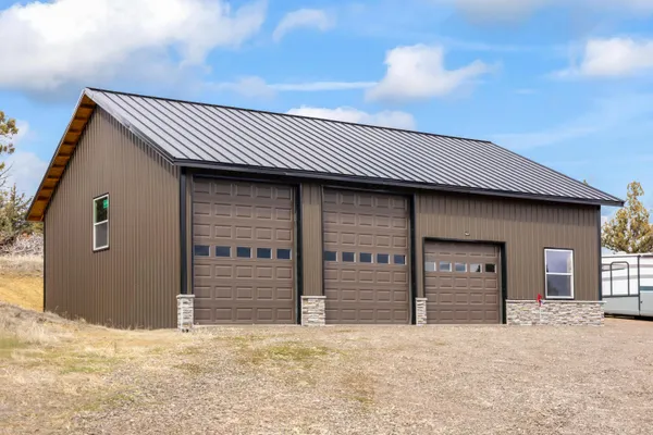 $323,500 | 10257 Southeast Sundown Lane, Prineville, OR 97754