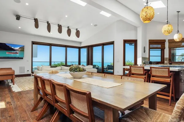 $25,000 | 2260 El Amigo Road, Del Mar, CA 92014
