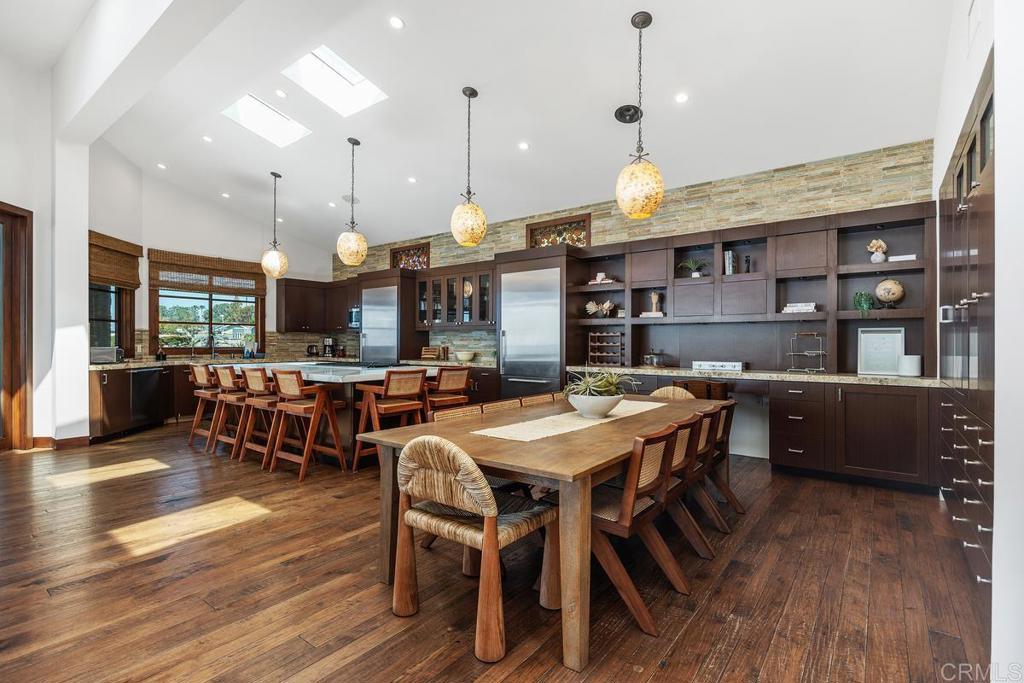 2260 El Amigo Road Del Mar, CA 92014 - Photo 17 of 40 Kitchen view 2