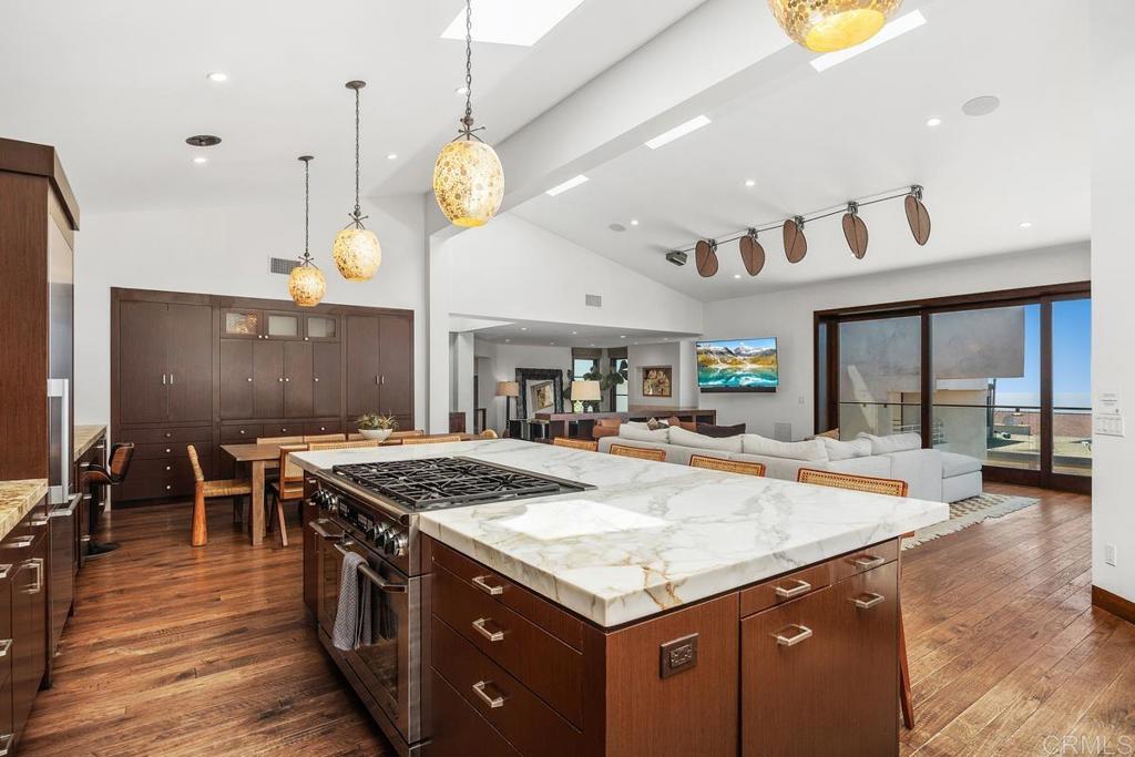 2260 El Amigo Road Del Mar, CA 92014 - Photo 20 of 40 Kitchen view 4