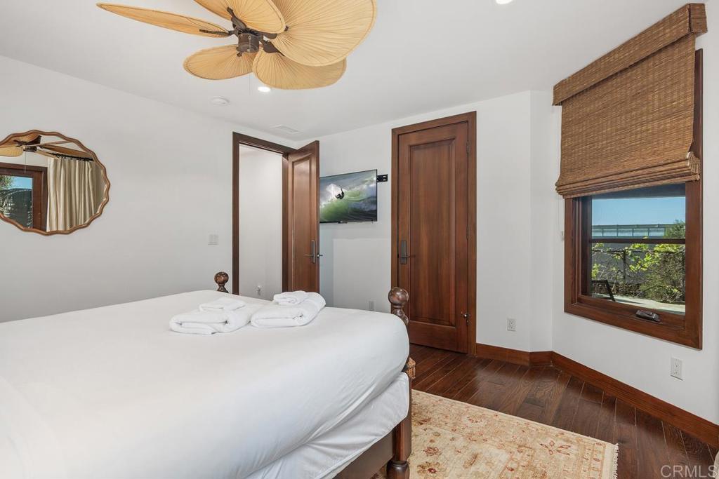 2260 El Amigo Road Del Mar, CA 92014 - Photo 32 of 40 Guest bedroom 3 view 2