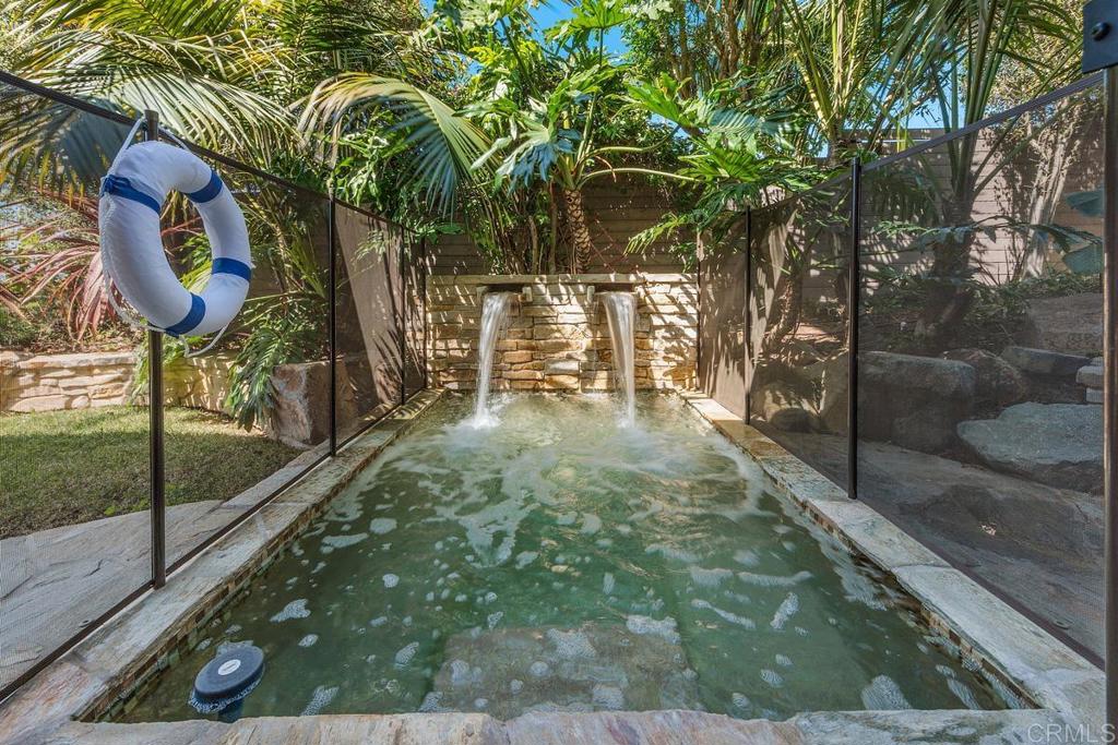 2260 El Amigo Road Del Mar, CA 92014 - Photo 34 of 40 Spa waterfalls