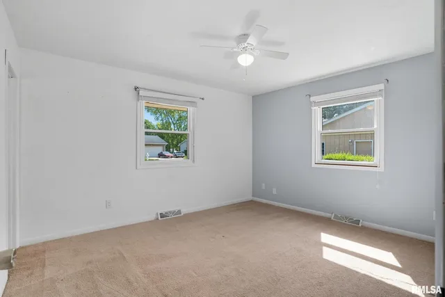 $235,000 | 109 North 3rd Street, Colona, IL 61241