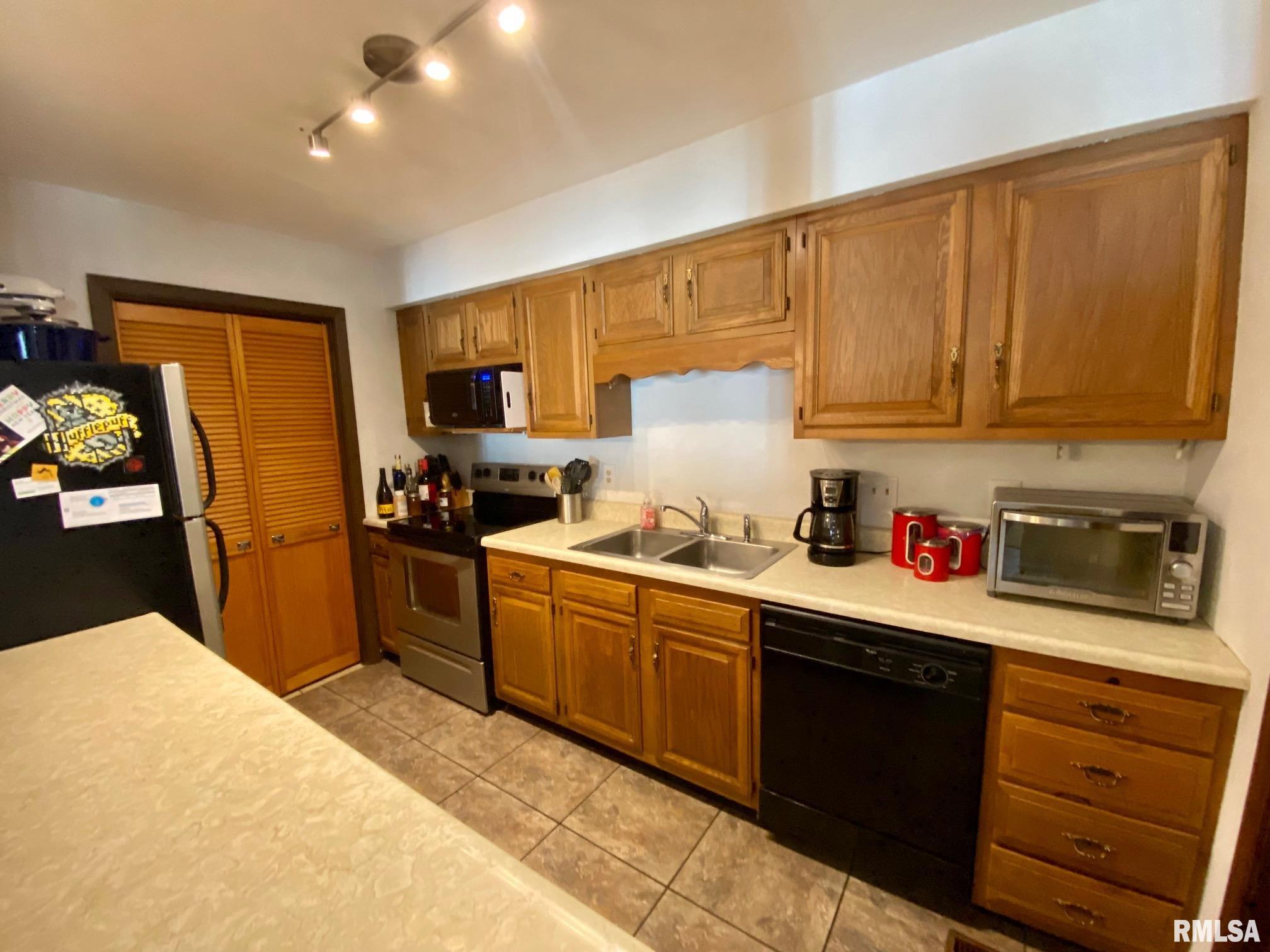 50 Brookside Place Springfield, IL 62704 - Photo 10 of 24 Gallery Image 10