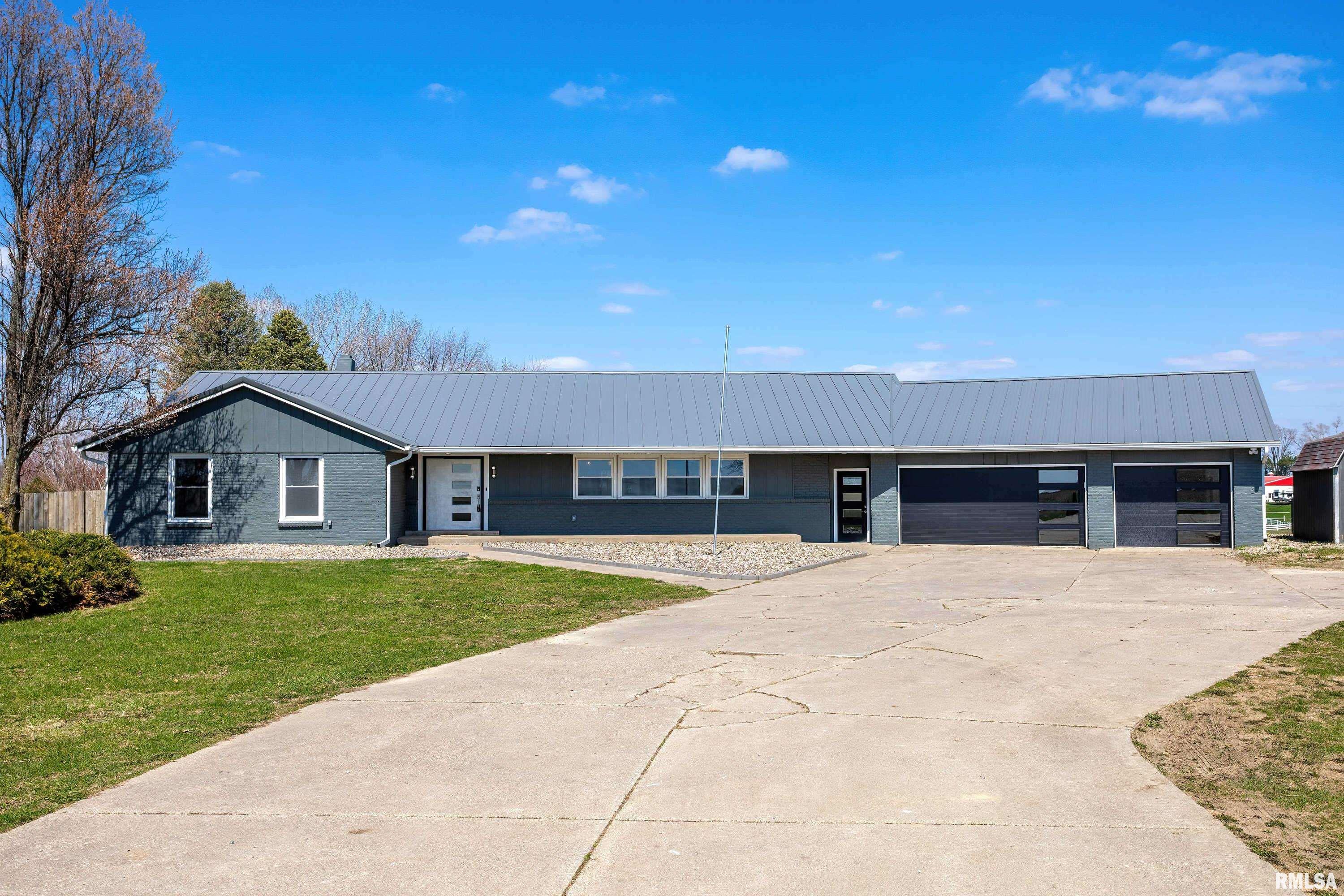 20874 270th Street Eldridge, IA 52748 - Photo 17 of 68