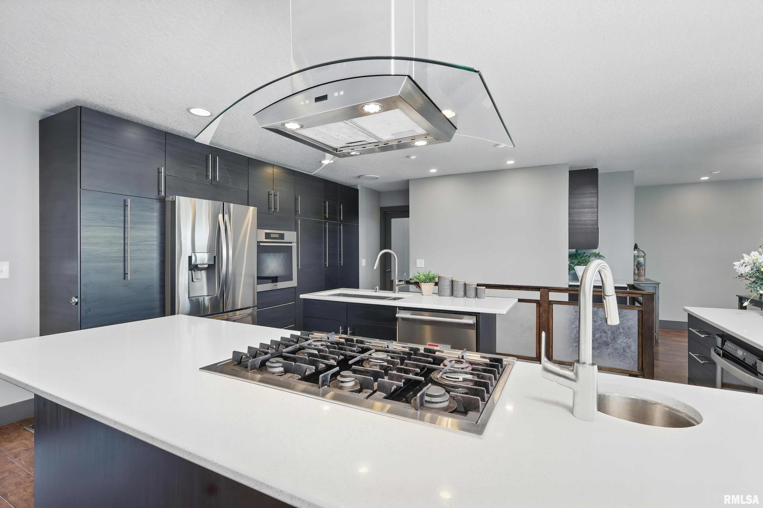 20874 270th Street Eldridge, IA 52748 - Photo 36 of 68