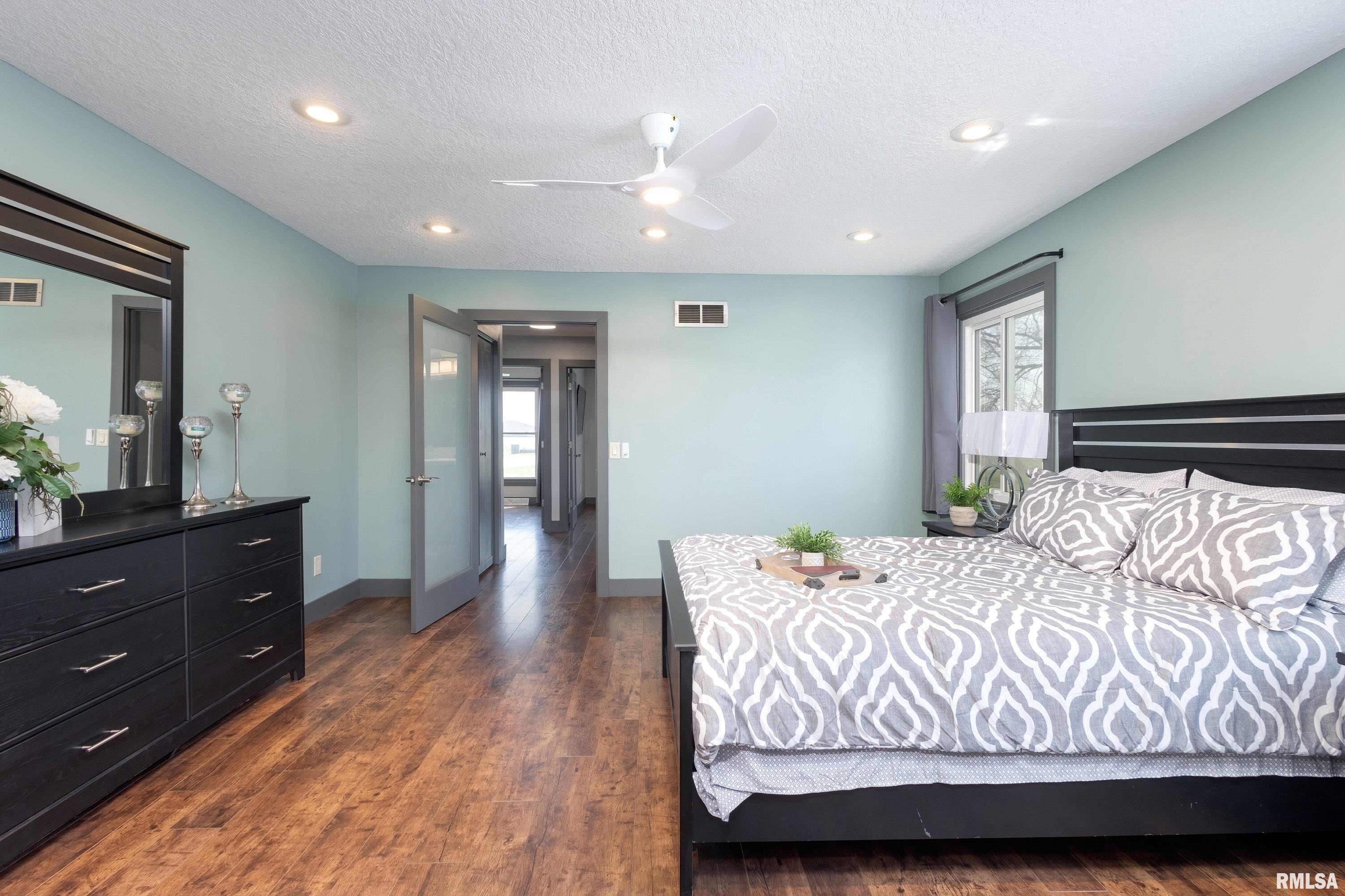 20874 270th Street Eldridge, IA 52748 - Photo 44 of 68