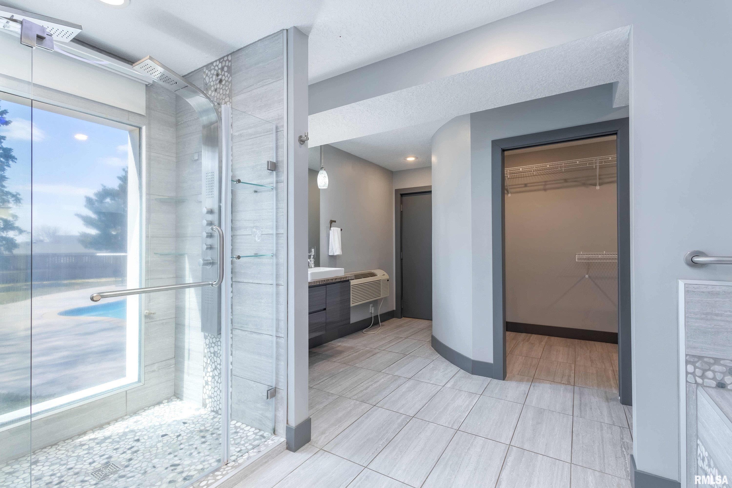 20874 270th Street Eldridge, IA 52748 - Photo 46 of 68