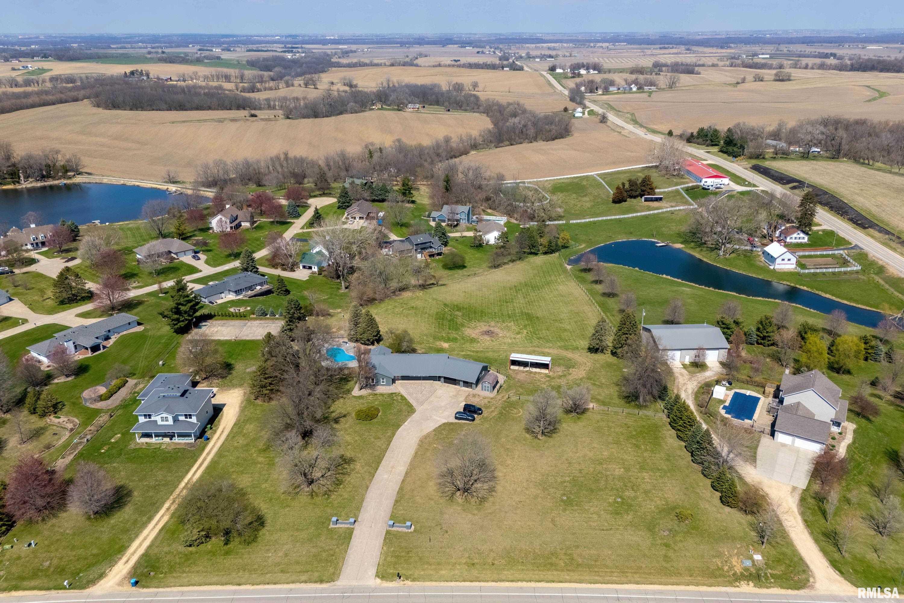 20874 270th Street Eldridge, IA 52748 - Photo 5 of 68