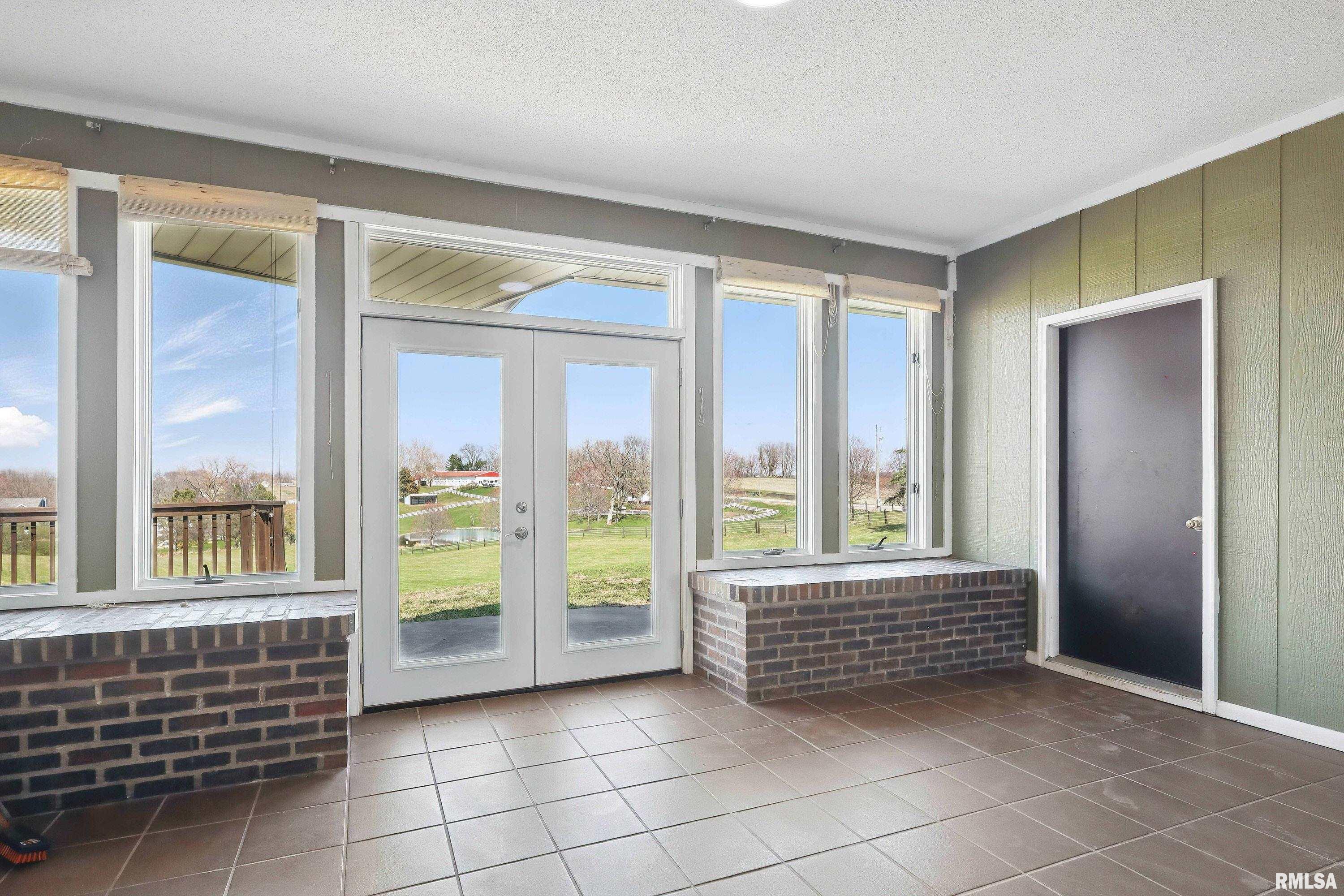 20874 270th Street Eldridge, IA 52748 - Photo 52 of 68