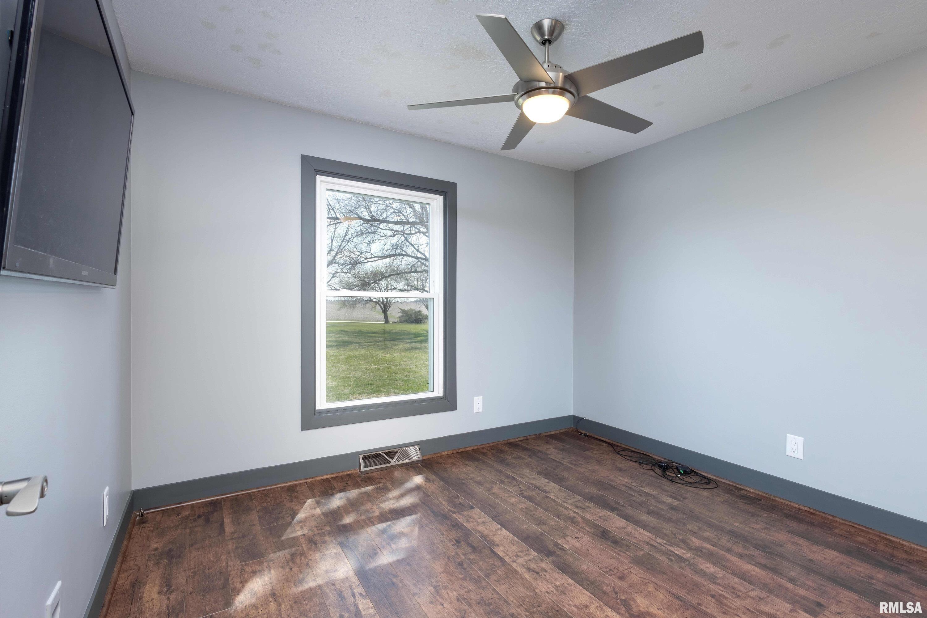 20874 270th Street Eldridge, IA 52748 - Photo 55 of 68