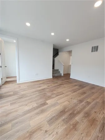 $3,200 | 120 Main Street, Cranberry Township, PA 16066