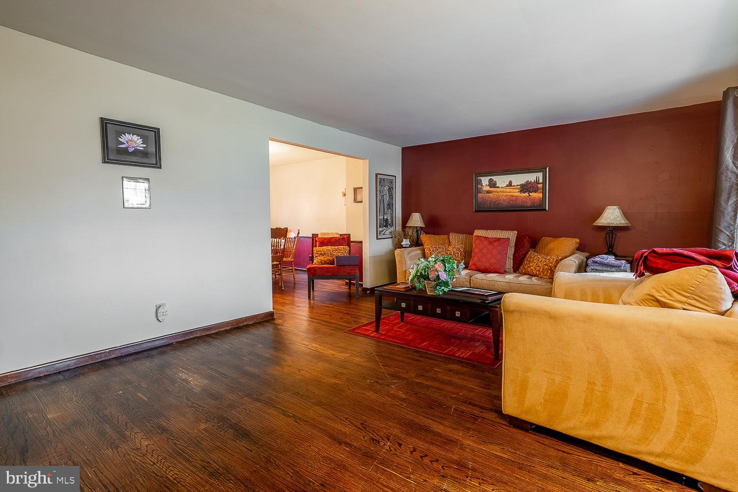 421 Hampton Lane Somerdale, NJ 08083 - Photo 3 of 35 a living room with furniture and a flat screen tv